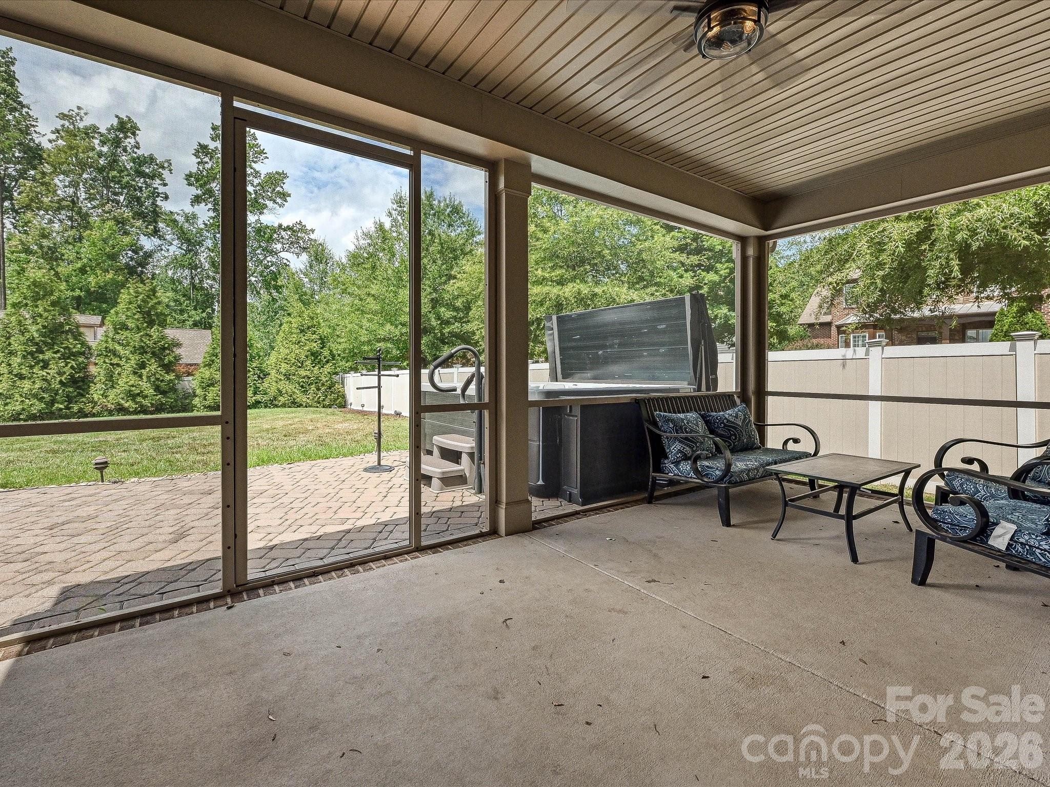 12902 Blakemore Avenue Property Photo 35