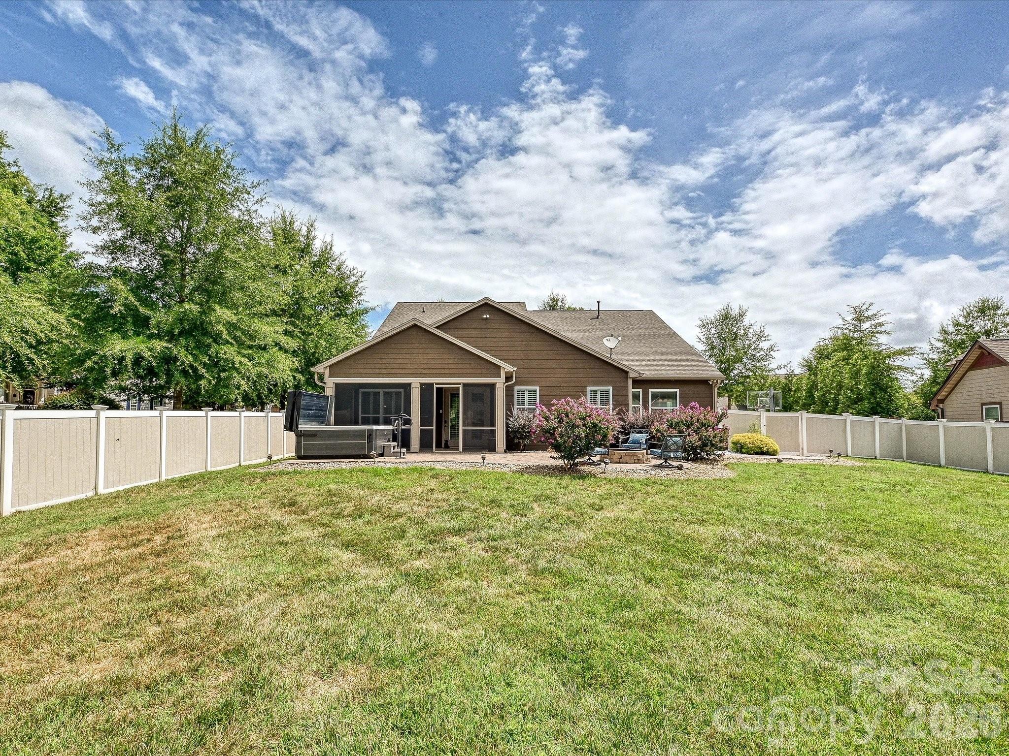 12902 Blakemore Avenue Property Photo 38