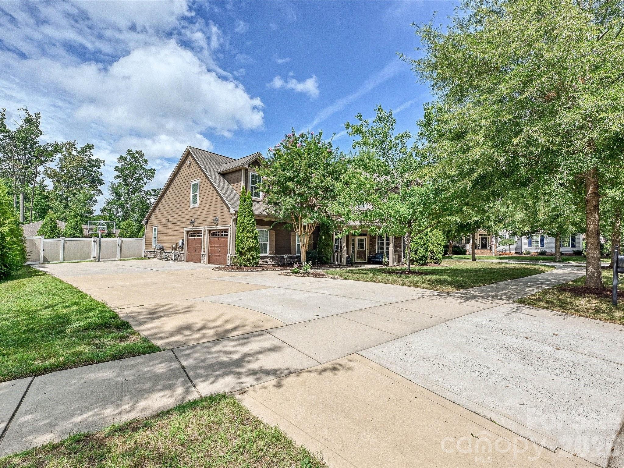 12902 Blakemore Avenue Property Photo 41