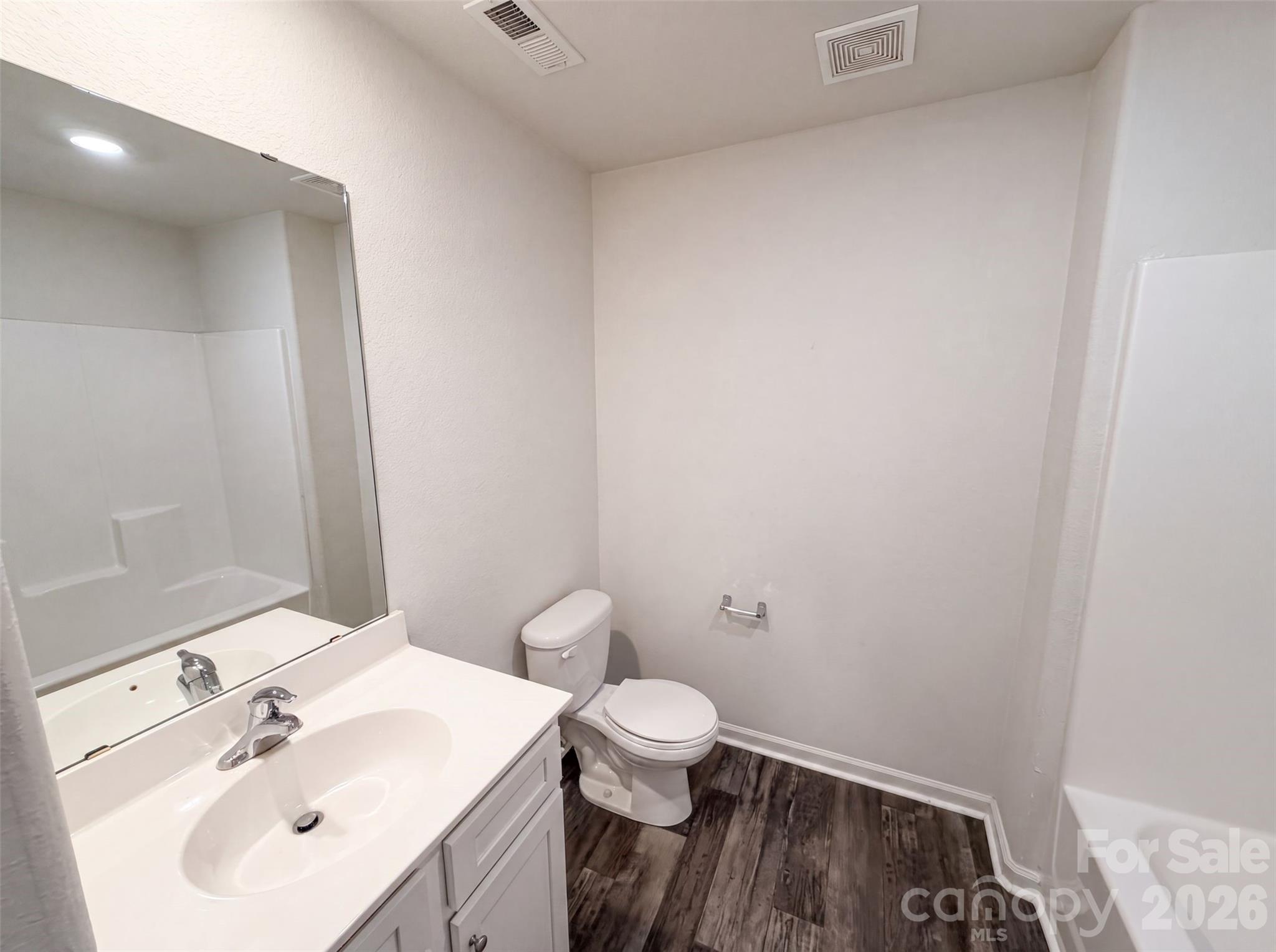 1140 Winding Creek Road Property Photo 14