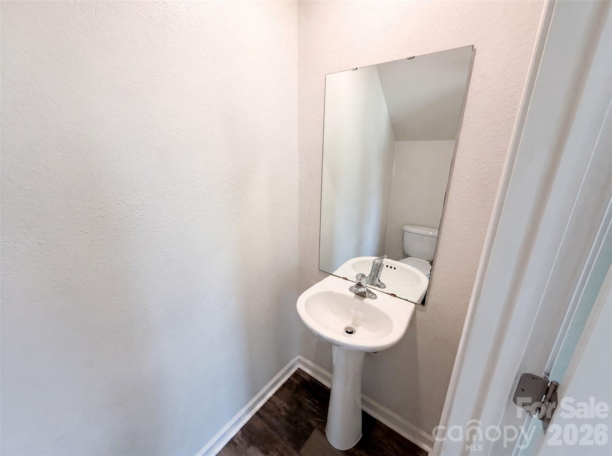 1140 Winding Creek Road Property Photo 15
