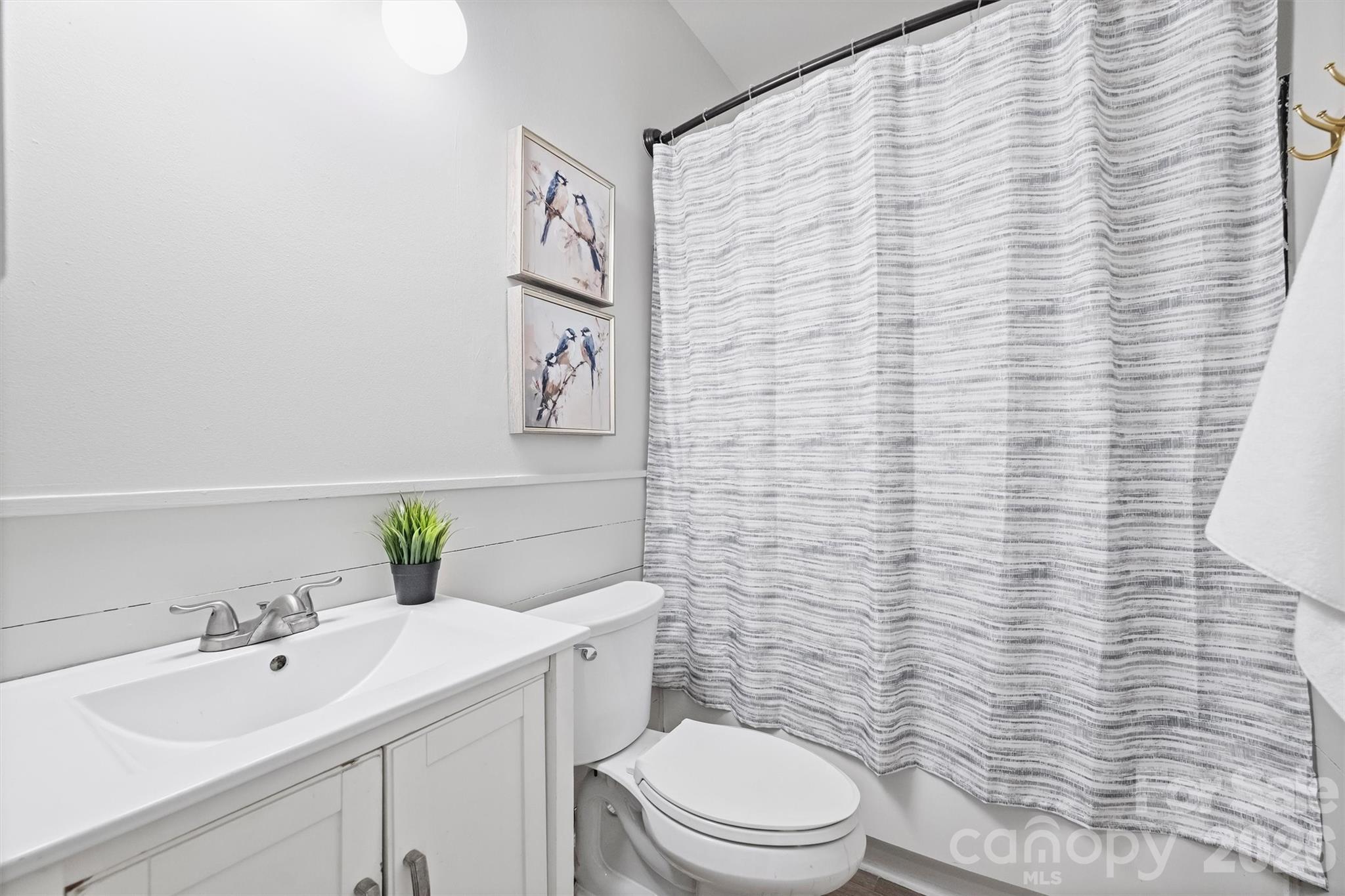 12328 Sparkling Way Property Photo 23