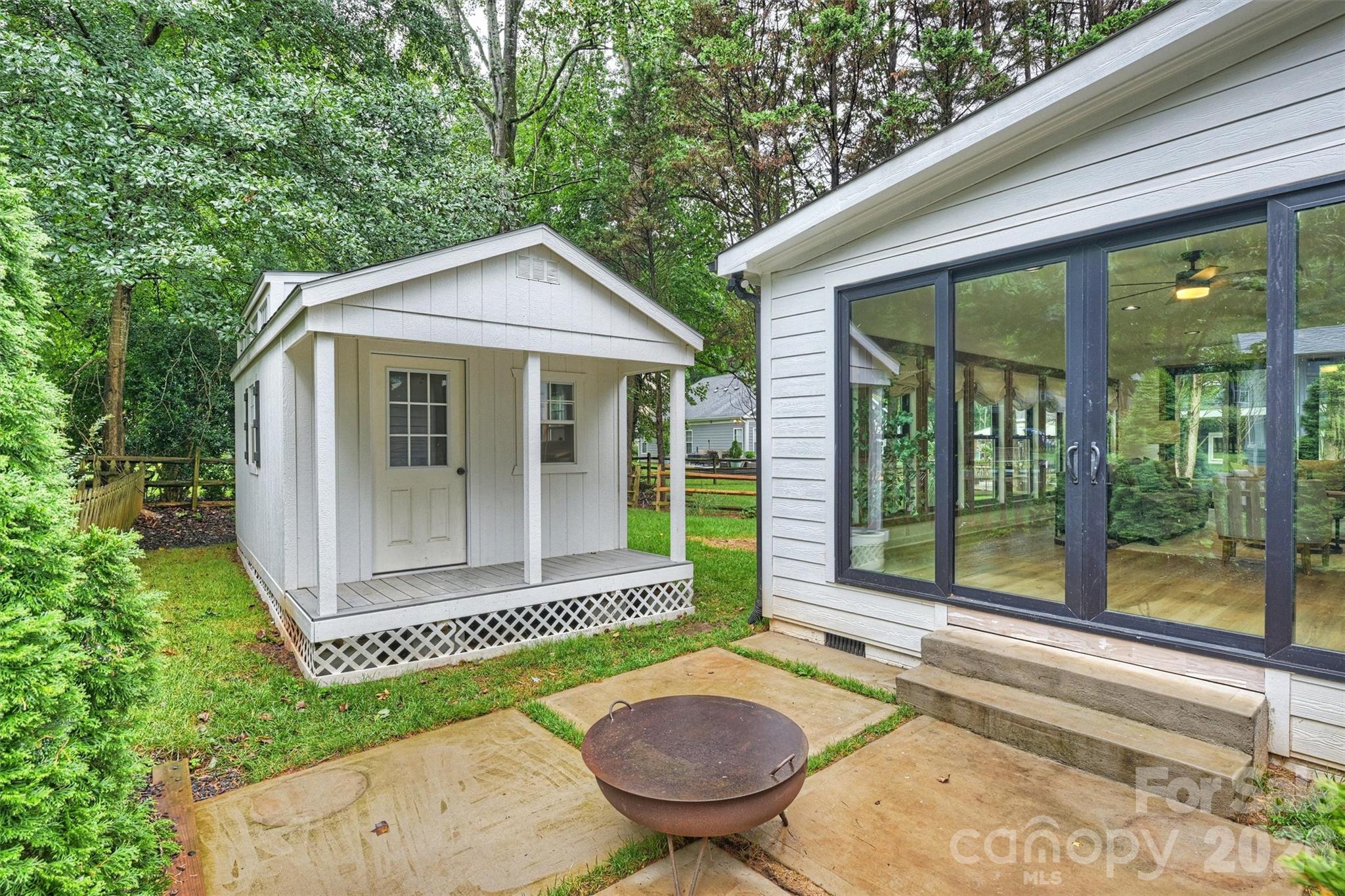 12328 Sparkling Way Property Photo 28