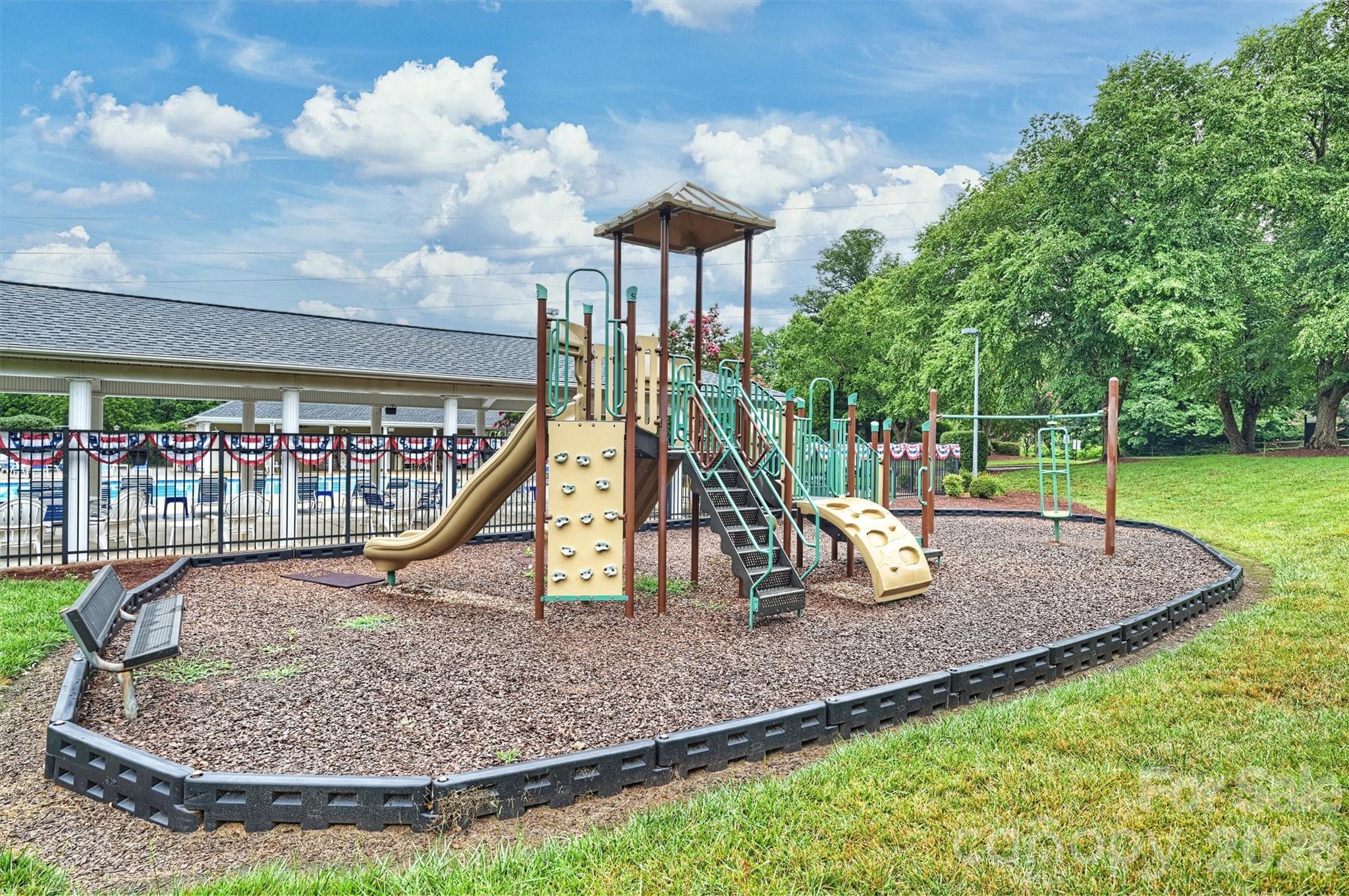 12328 Sparkling Way Property Photo 30