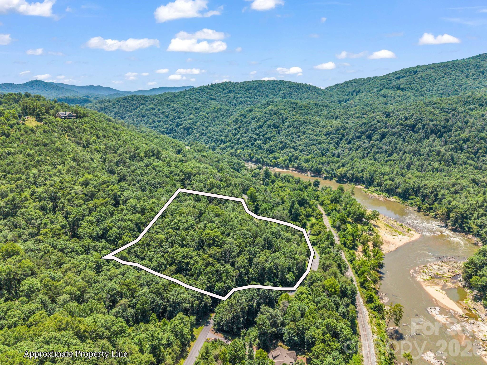 3670 French Broad Parkway Property Photo 1