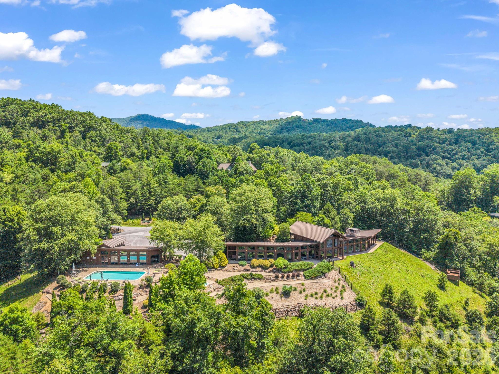 3670 French Broad Parkway Property Photo 12