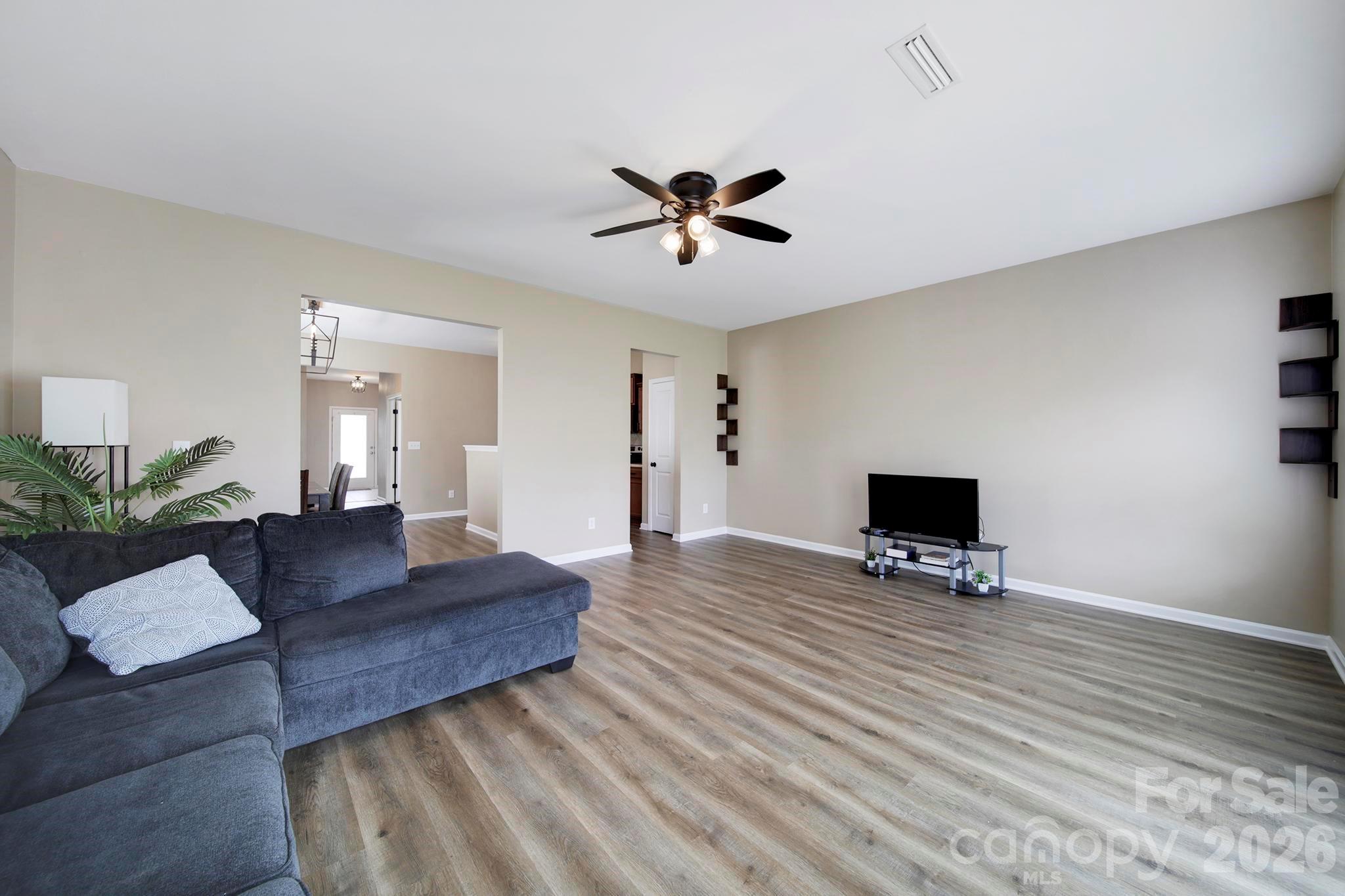 732 Sherman Street Property Photo 15