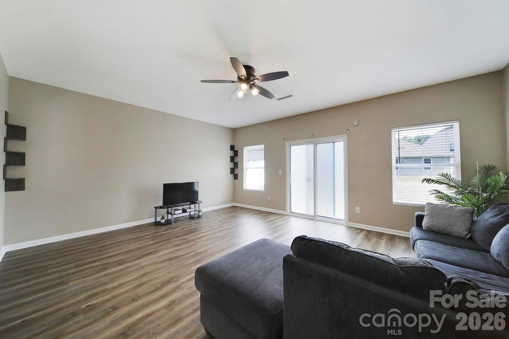732 Sherman Street Property Photo 17