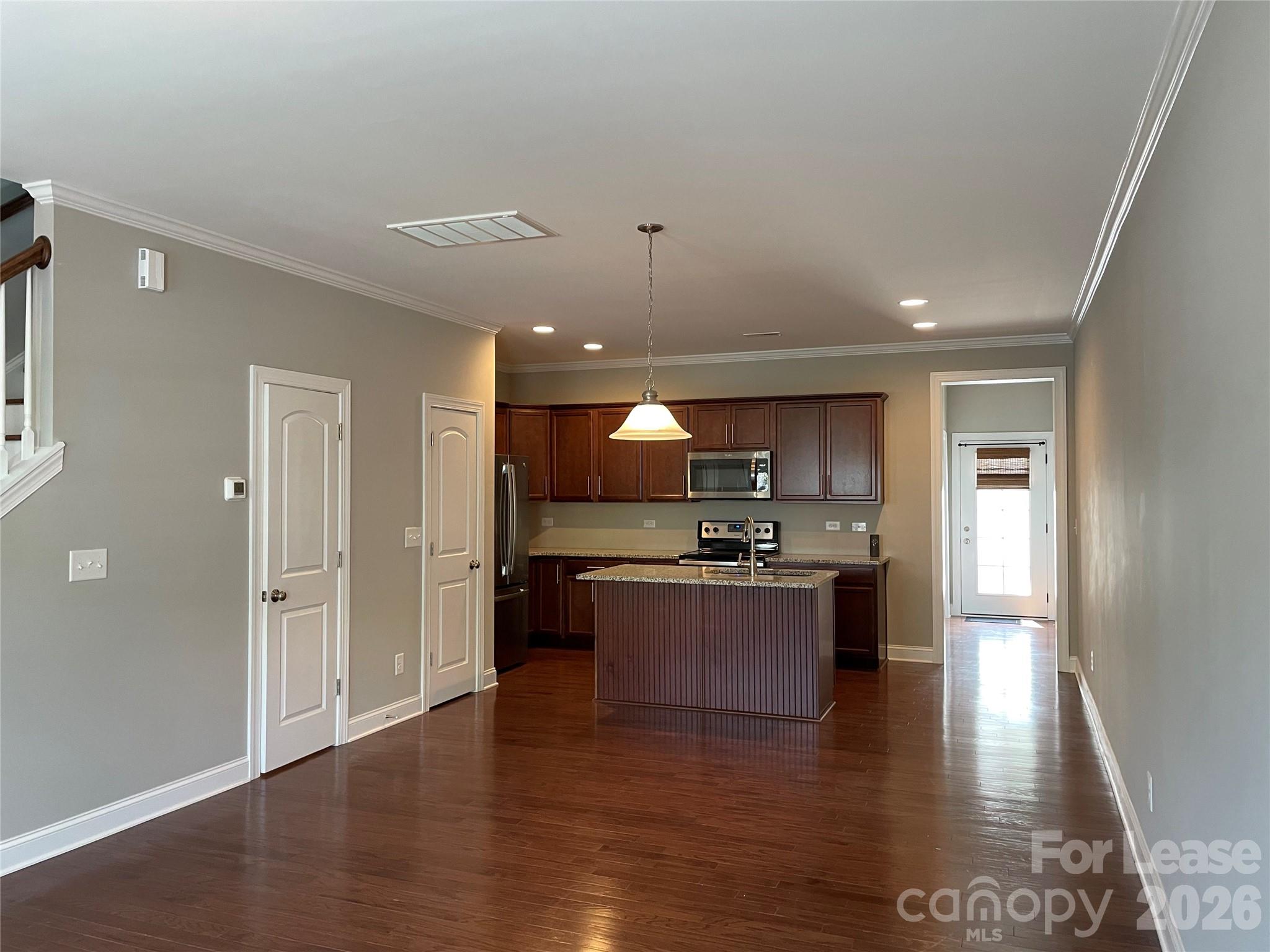 2510 Gallery Drive Property Photo 3