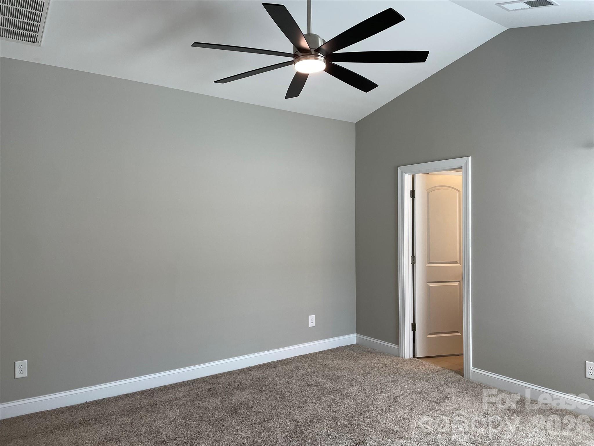 2510 Gallery Drive Property Photo 11