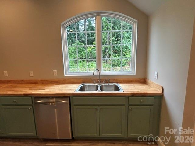 122 John Warren Drive Property Photo 14
