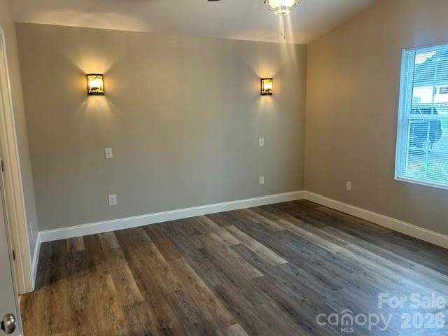 122 John Warren Drive Property Photo 21