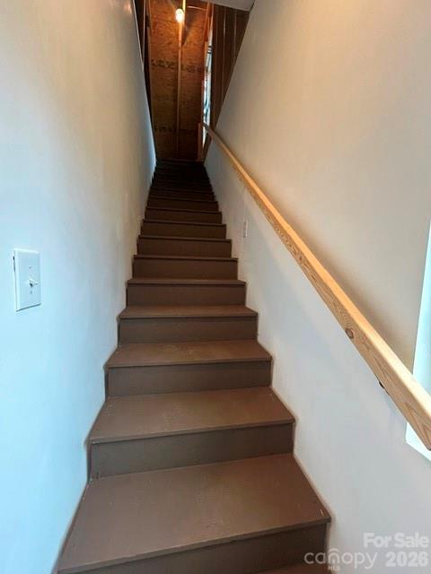 122 John Warren Drive Property Photo 37