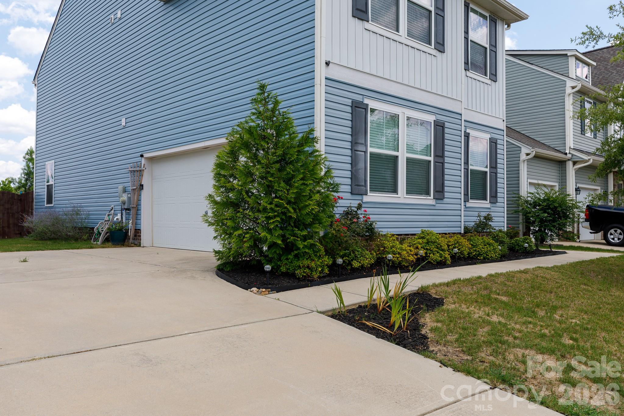 954 Bunker Trace Property Photo 2