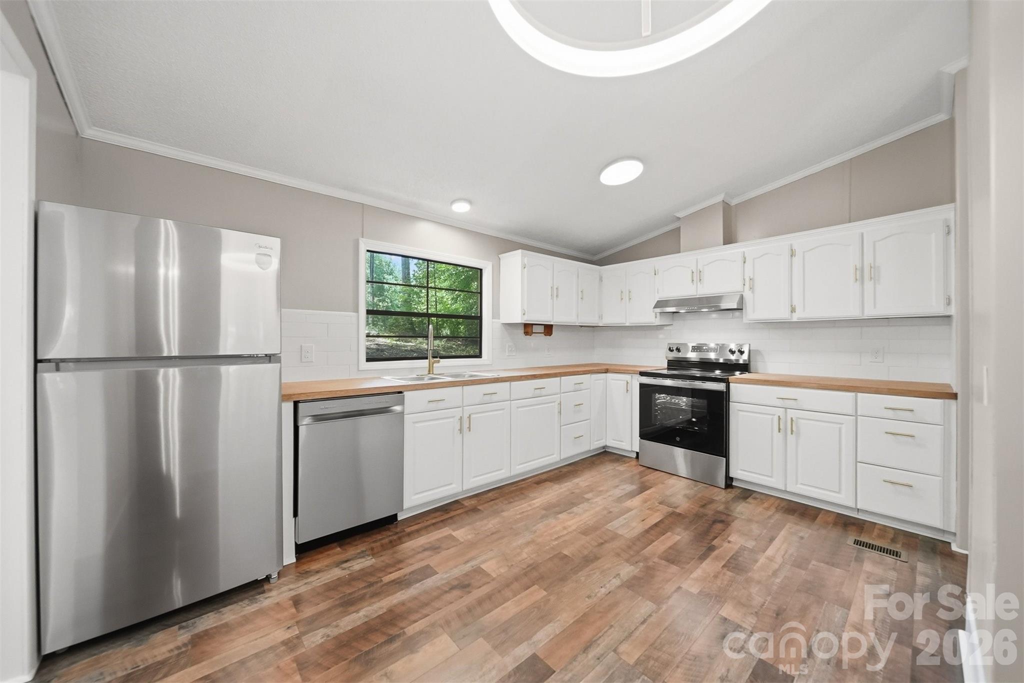 4944 Largo Court Property Photo 14