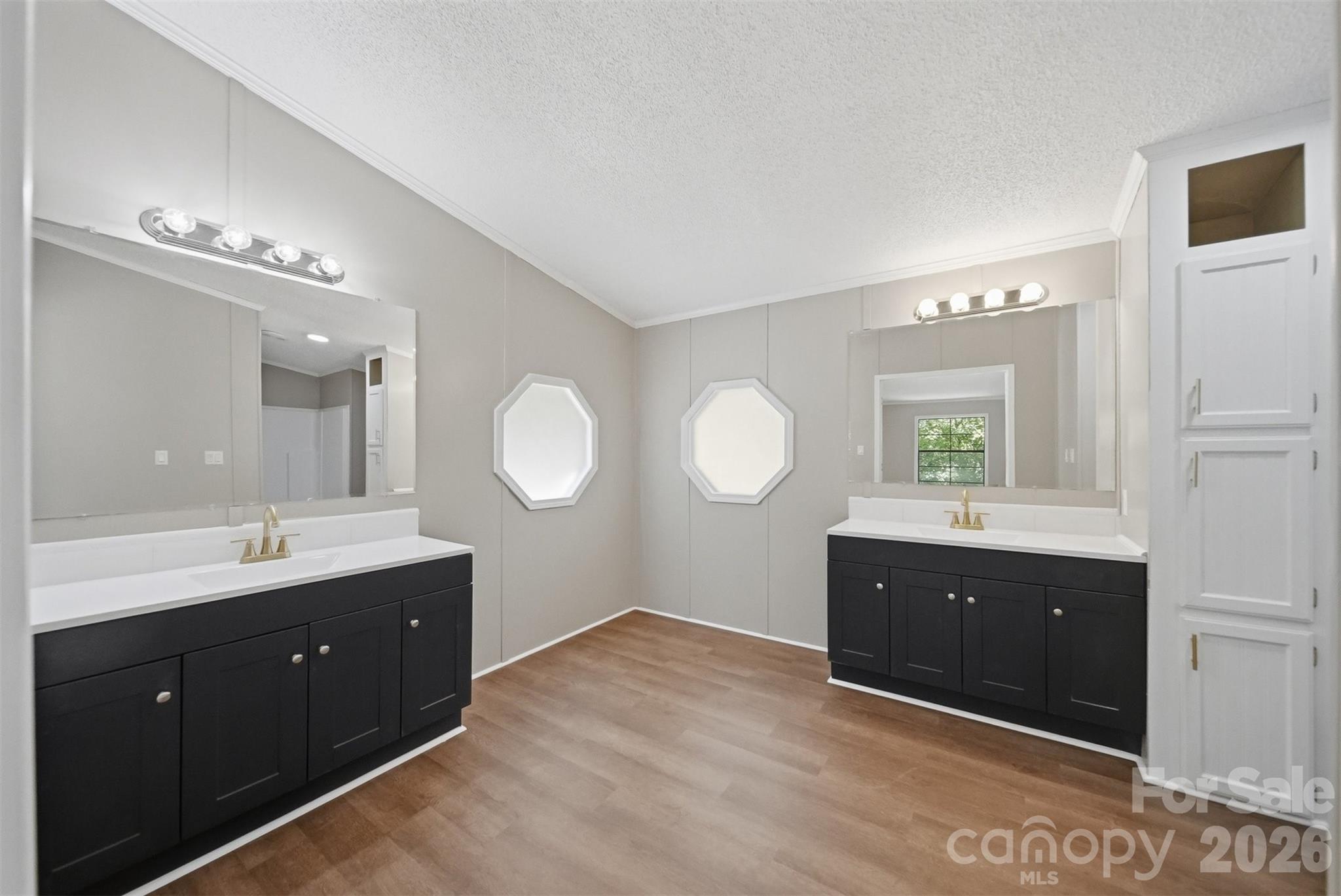 4944 Largo Court Property Photo 20