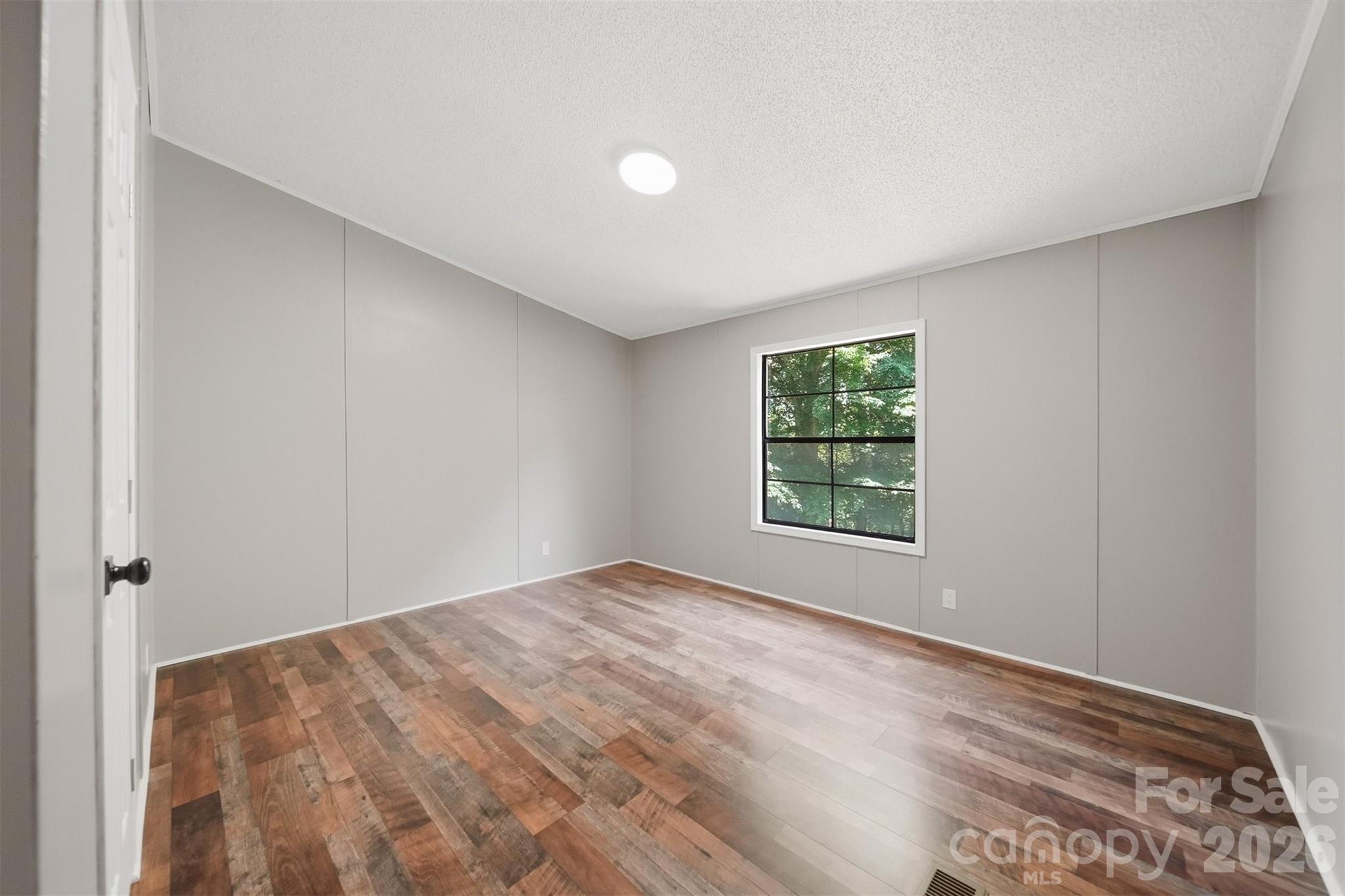 4944 Largo Court Property Photo 24