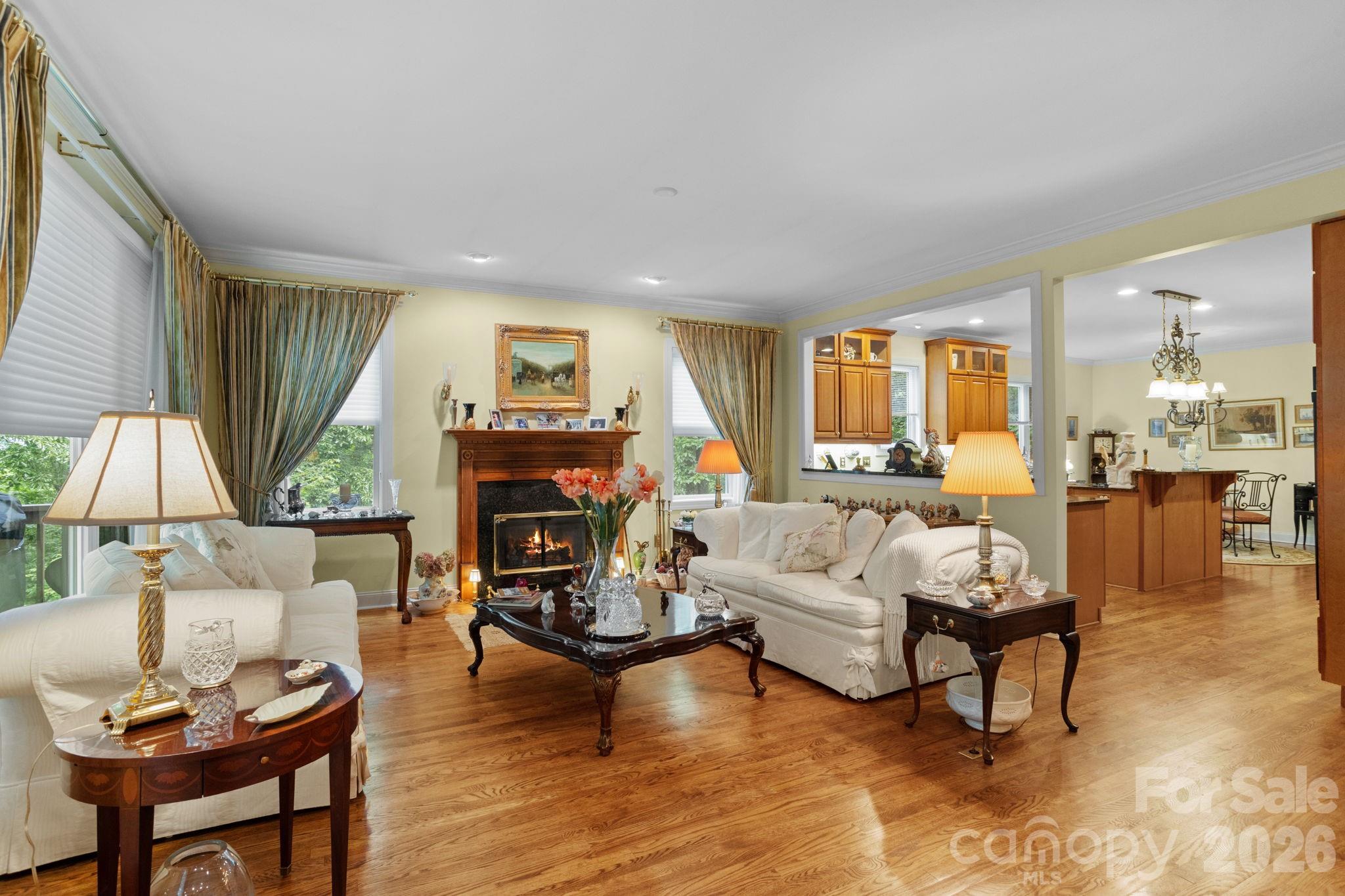 100 Crestgrove Drive Property Photo 9