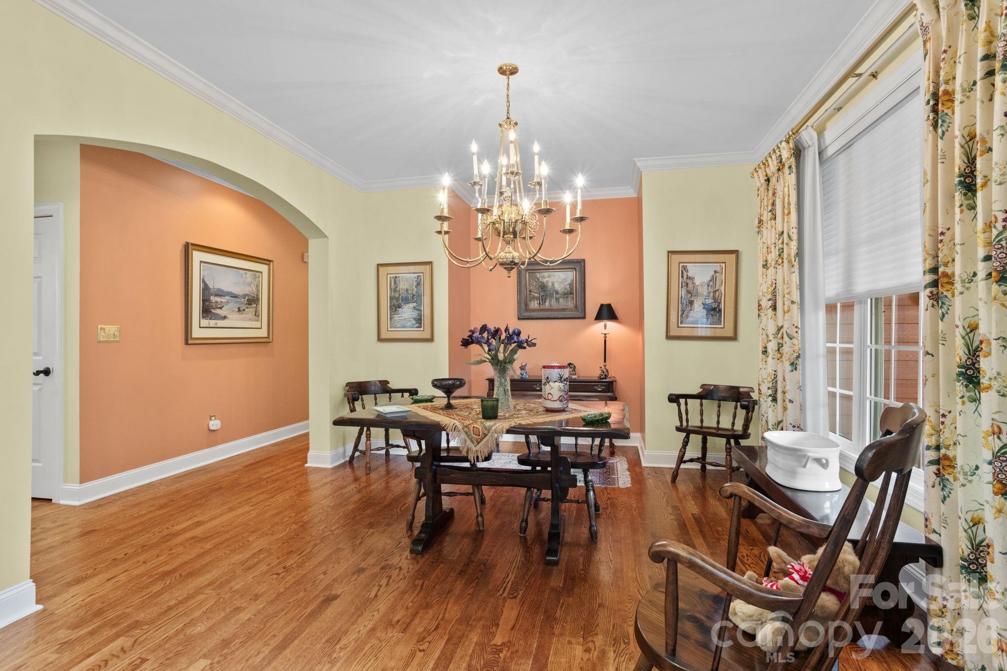 100 Crestgrove Drive Property Photo 19