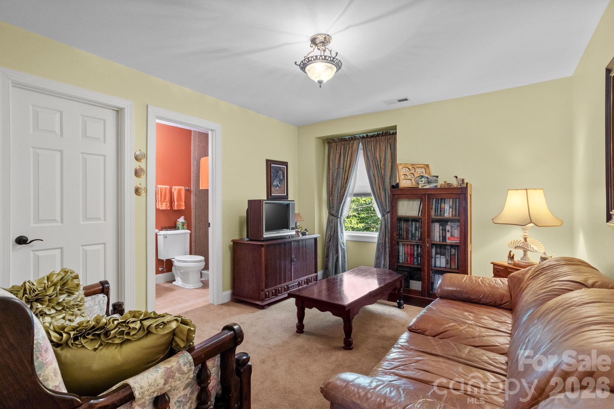 100 Crestgrove Drive Property Photo 27