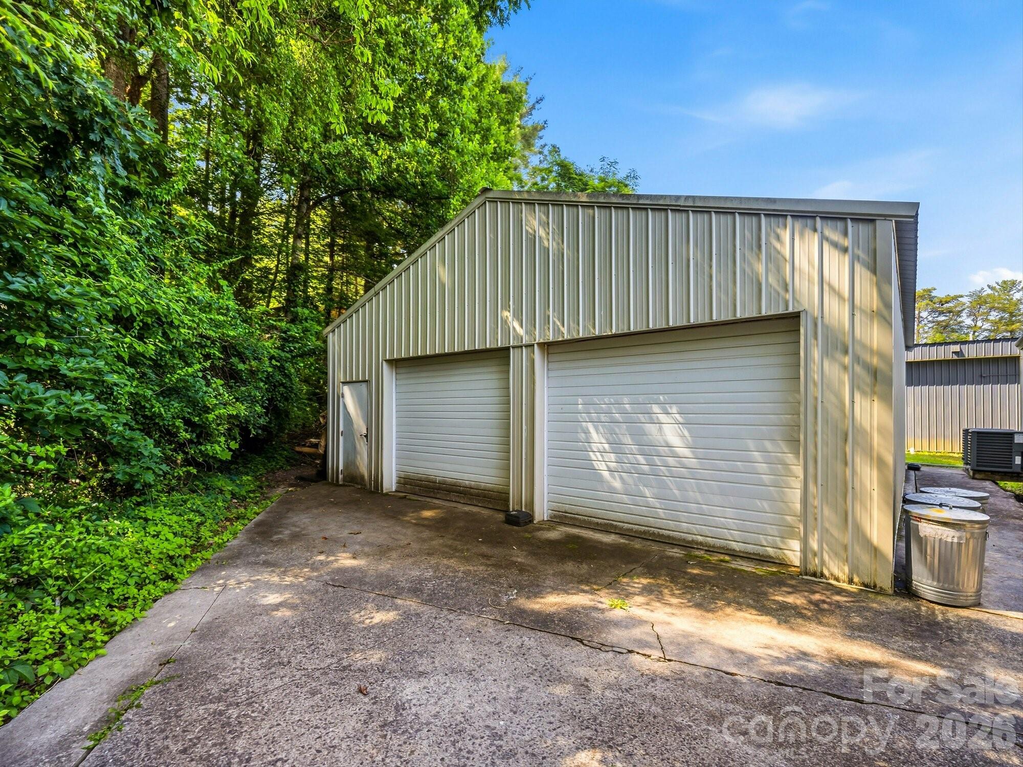 71 Airport Road Property Photo 12