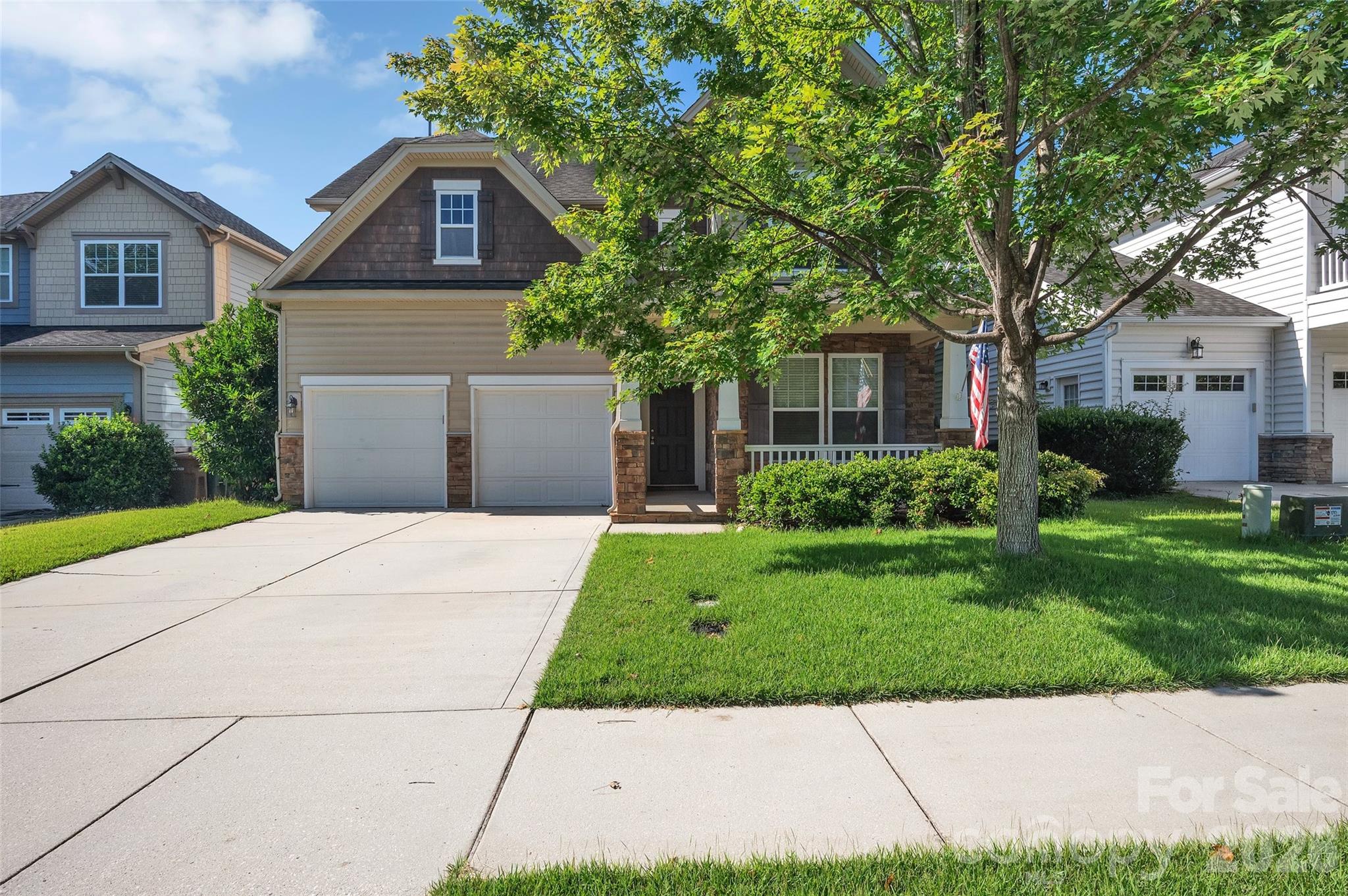 2025 Glenhaven Drive Property Photo 1