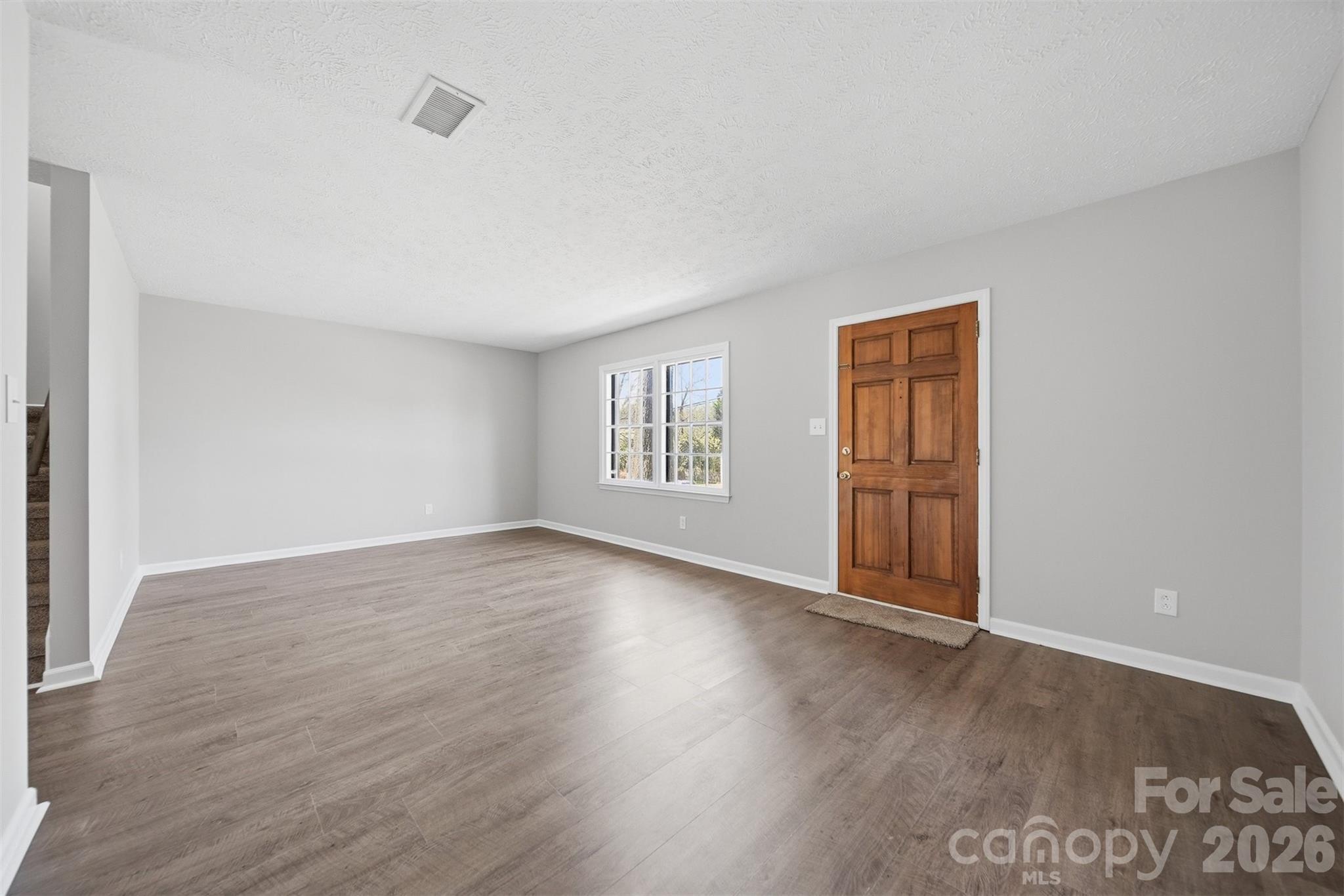 414 7th Street Property Photo 4