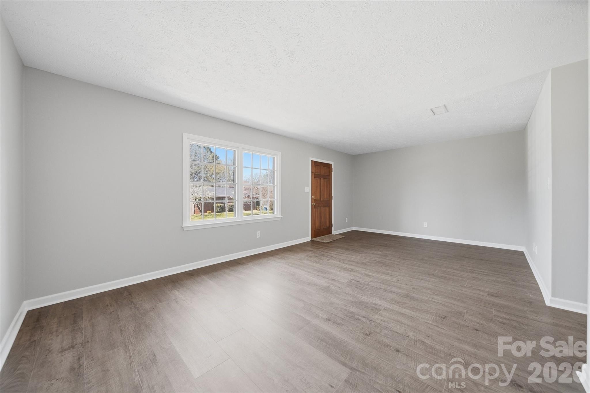 414 7th Street Property Photo 7