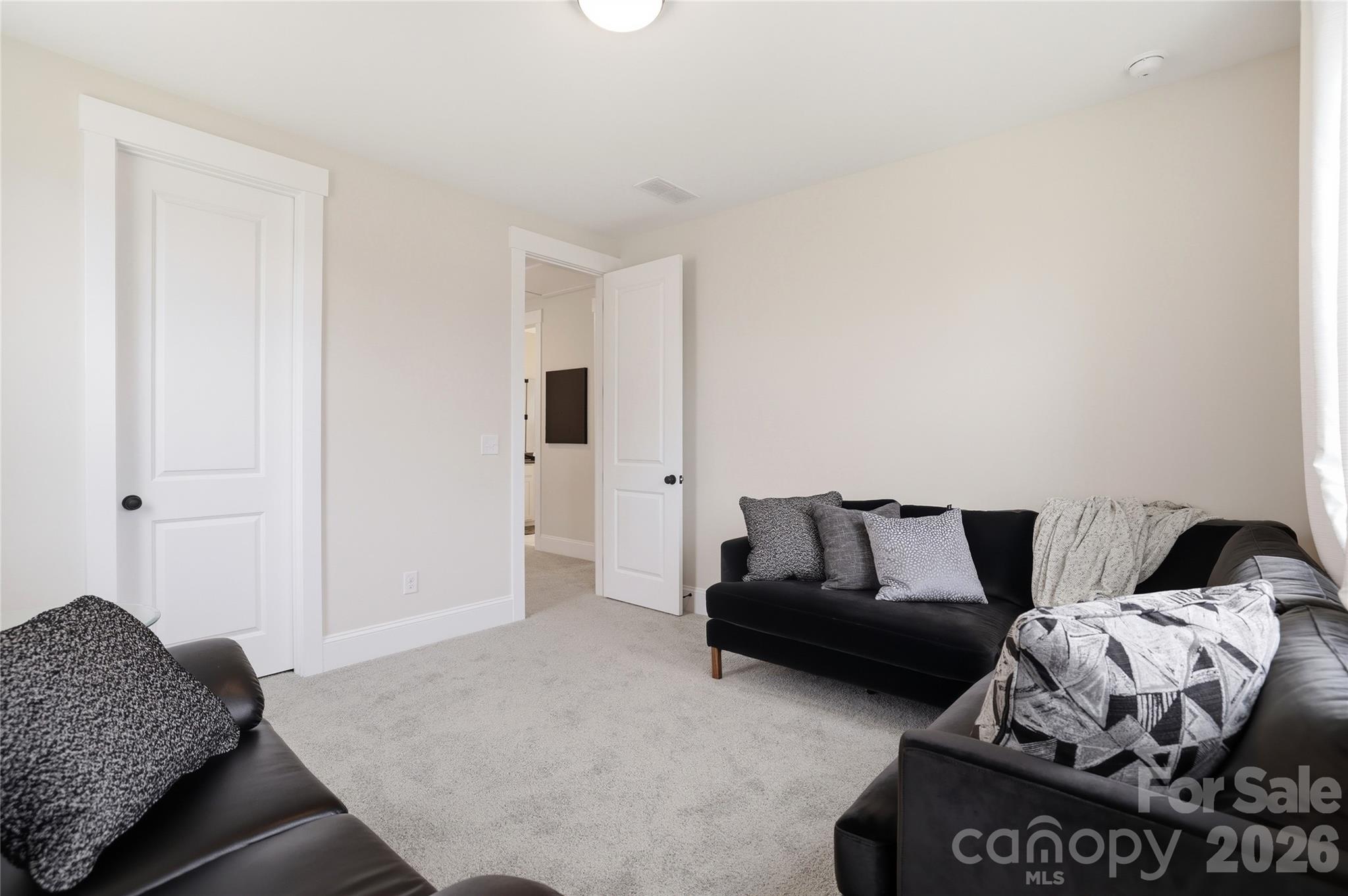 223 Parkland Avenue Property Photo 27