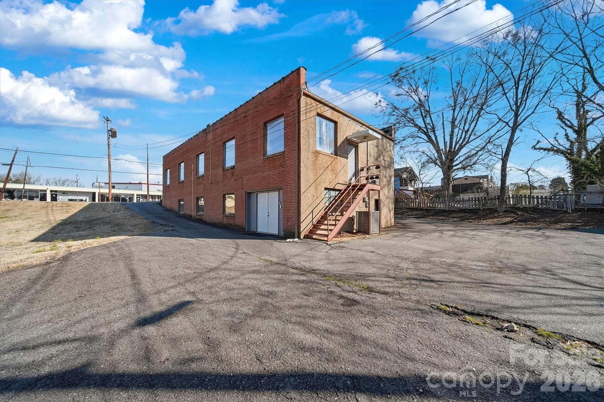 729 1st Avenue Property Photo 6
