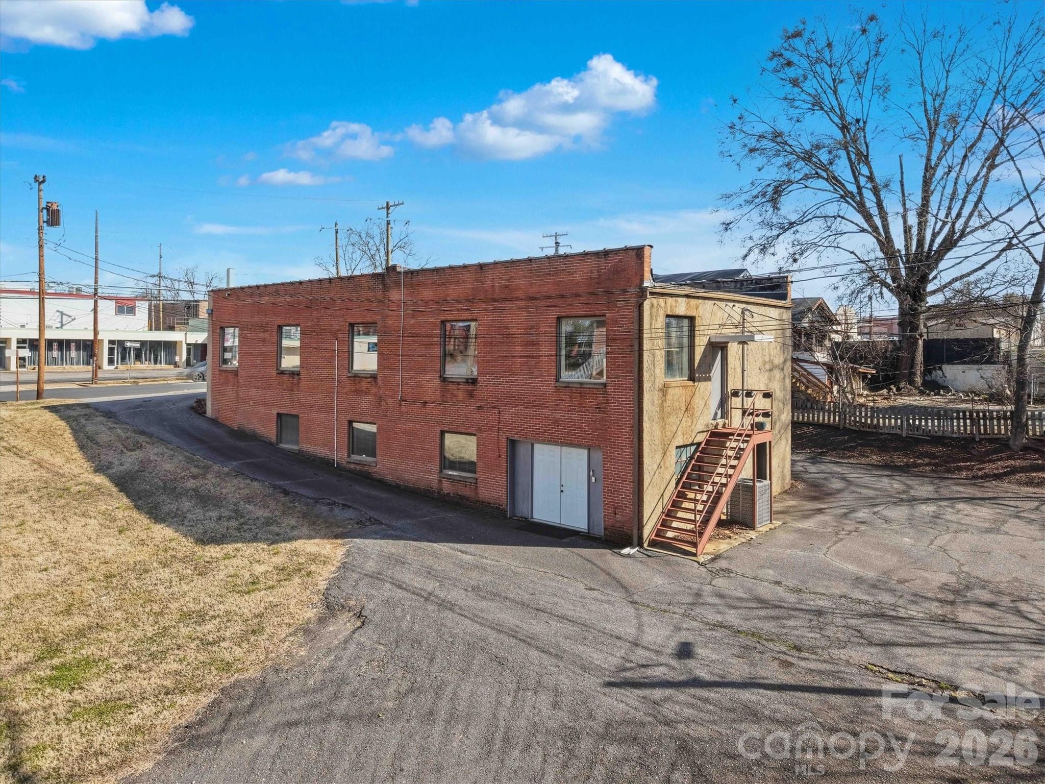 729 1st Avenue Property Photo 43