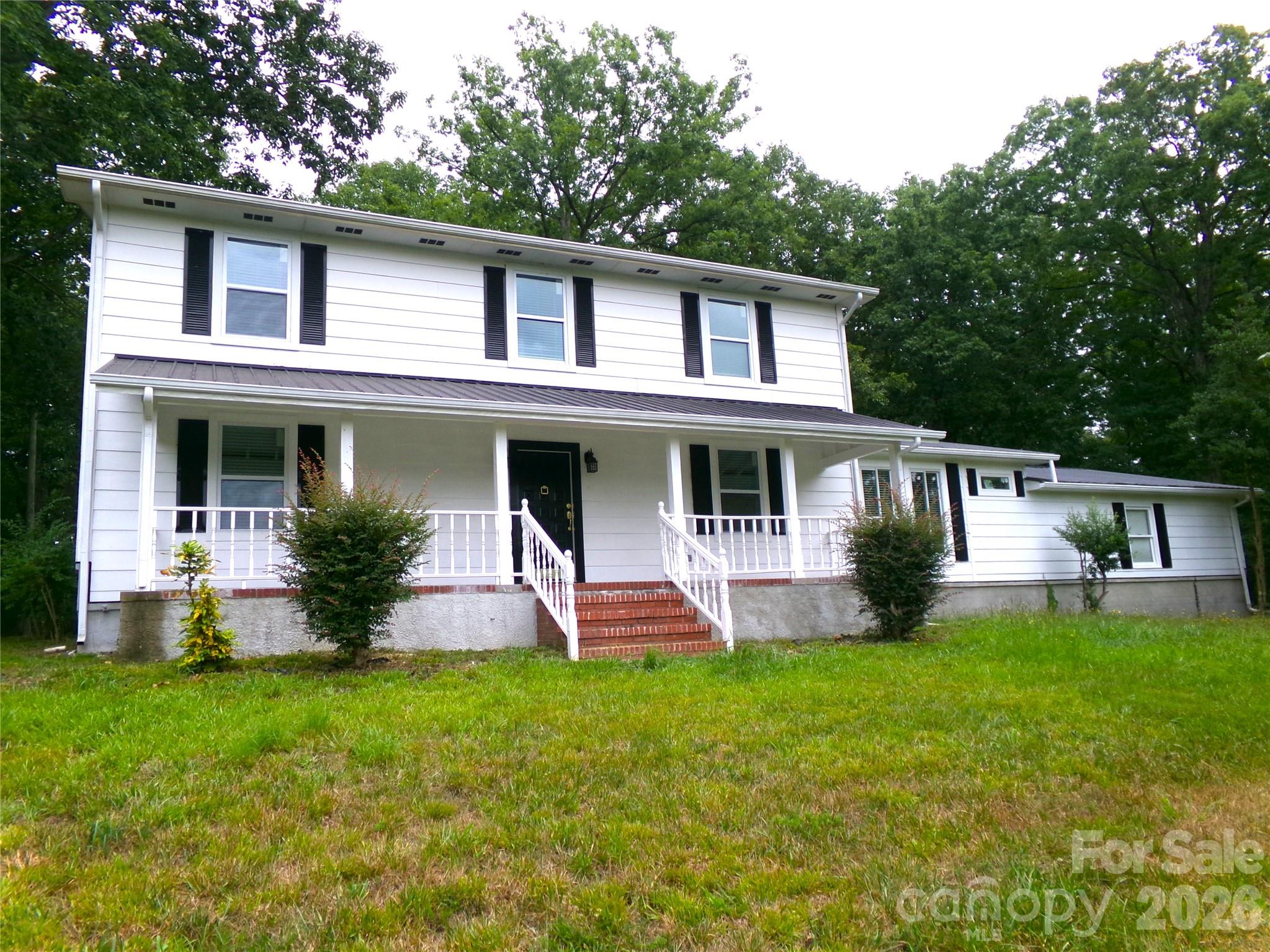 33949 Rocky River Road Property Photo 1
