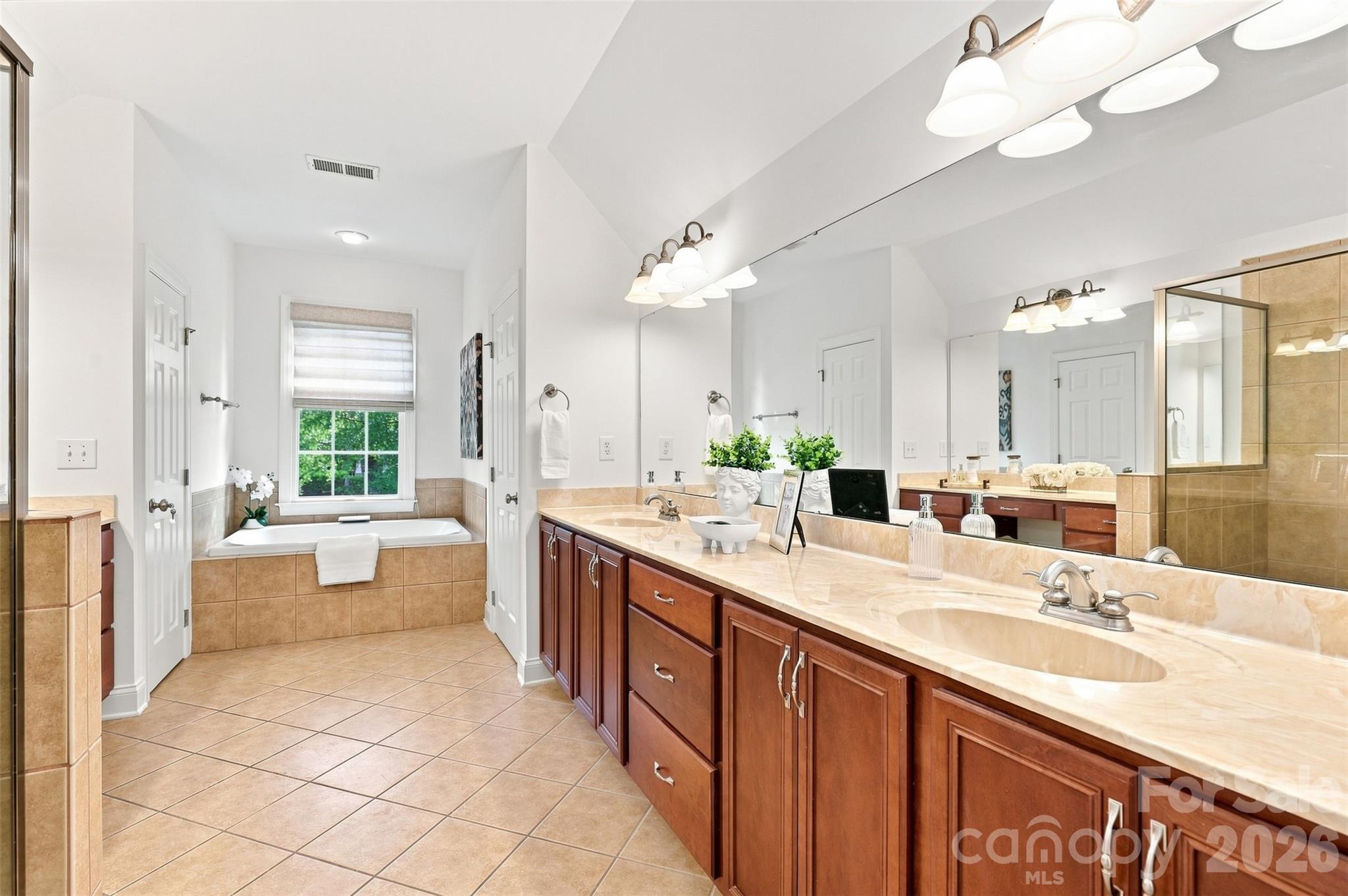 3013 Groves Edge Lane Property Photo 32