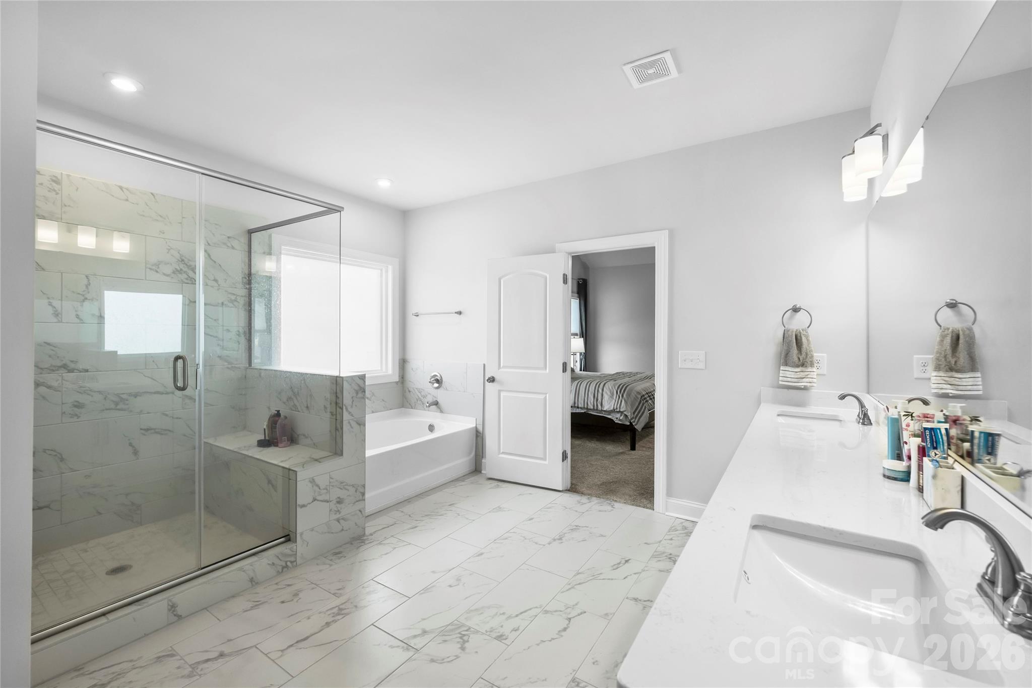 1402 Ashe Meadow Drive Property Photo 14