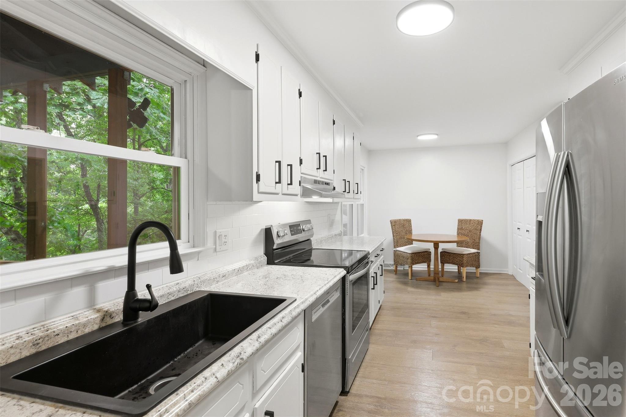 2019 Marquesas Avenue Property Photo 8