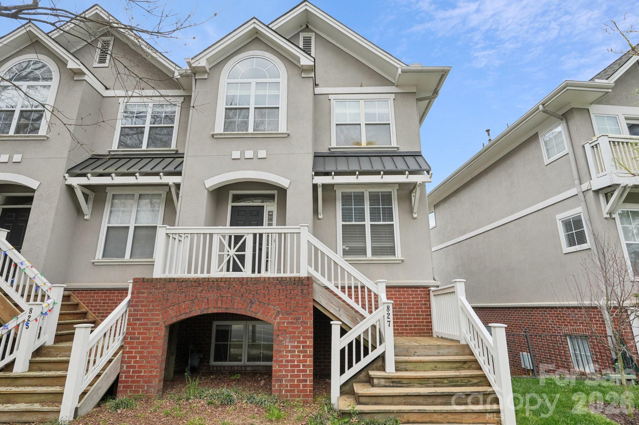 827 4th Street Property Photo 1