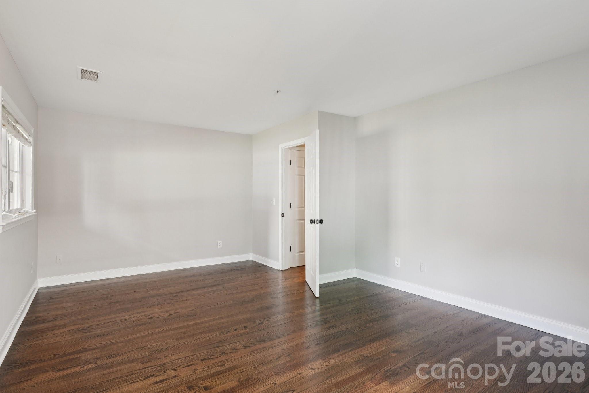 827 4th Street Property Photo 25