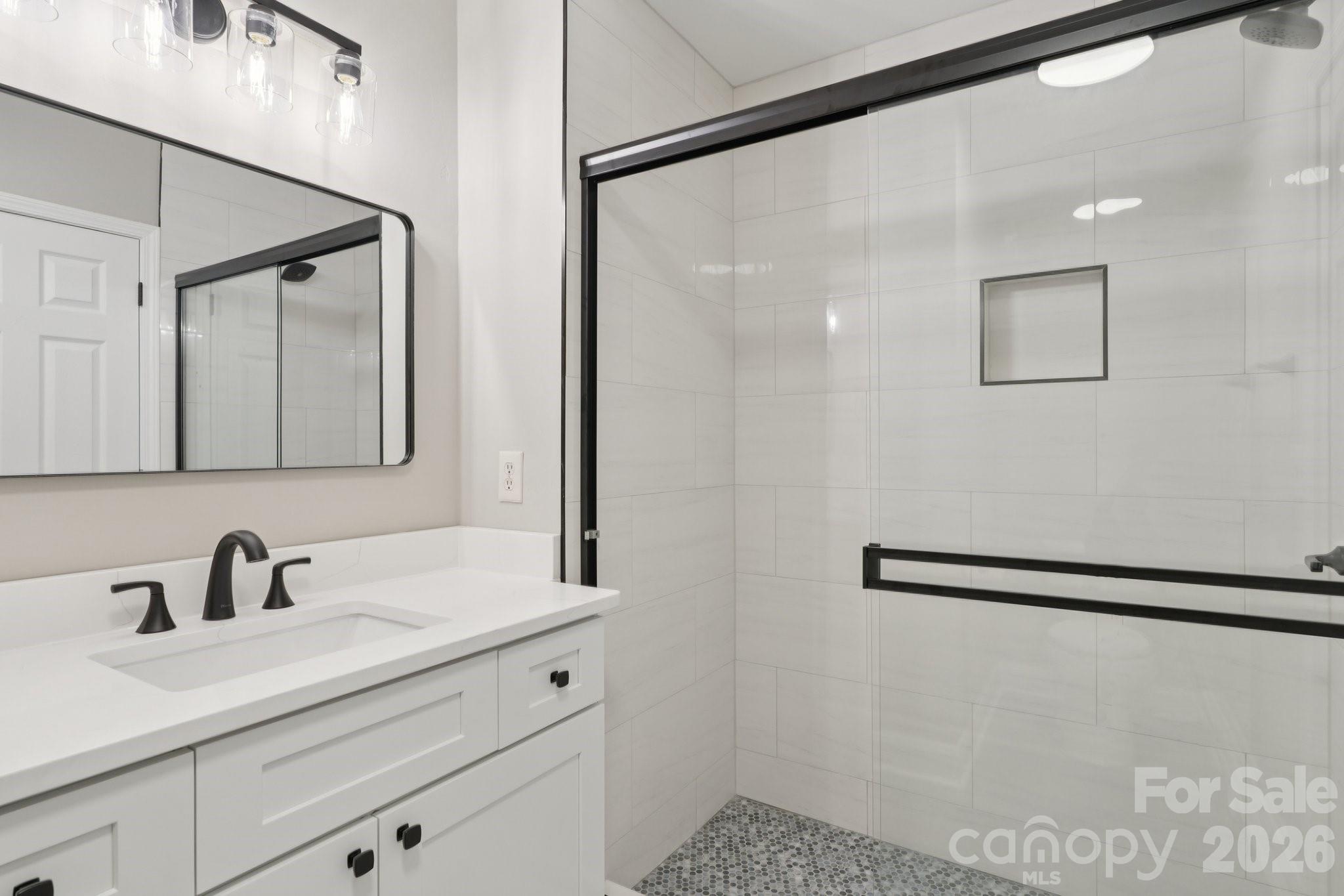 827 4th Street Property Photo 27
