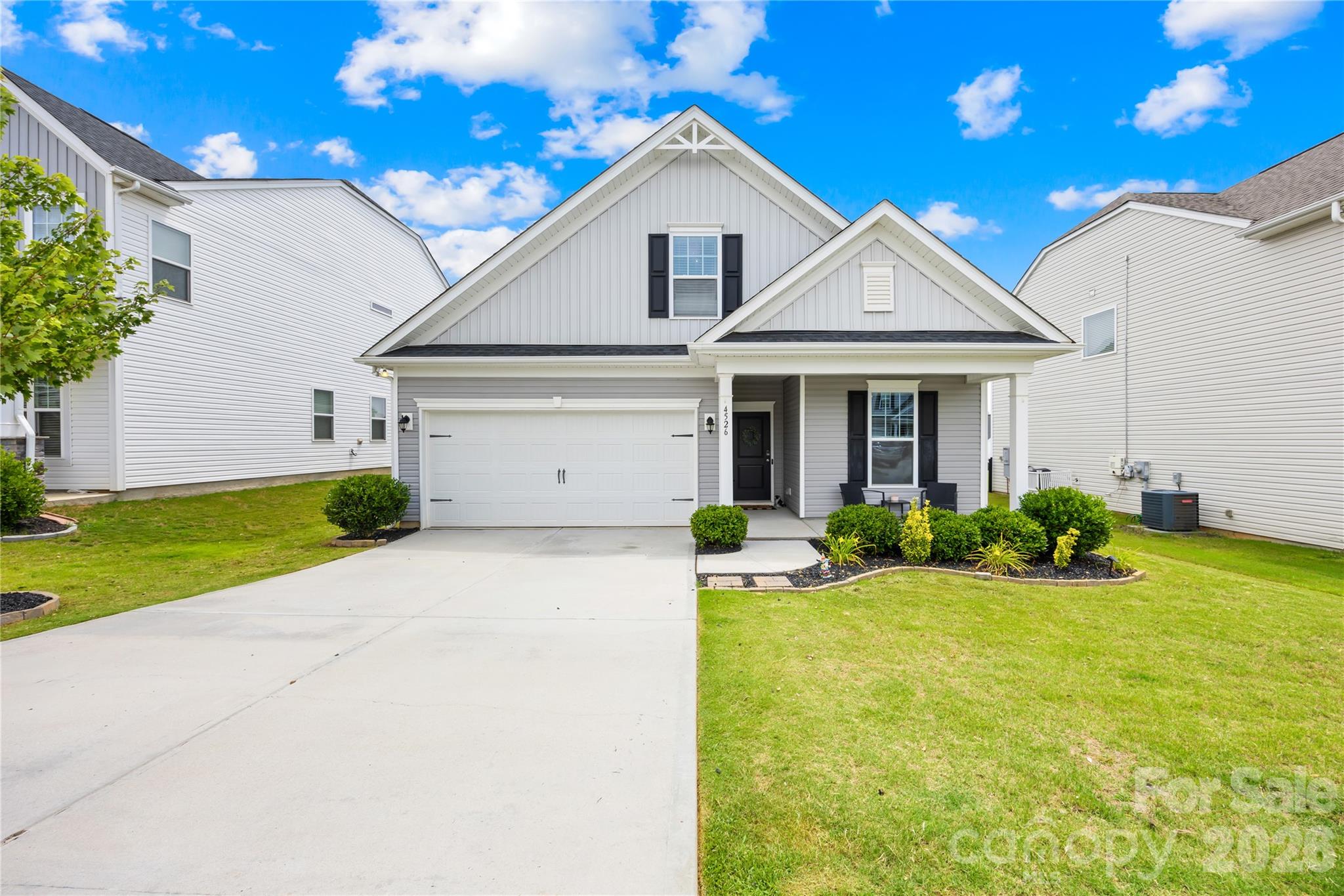 4526 Dover Court Property Photo 2
