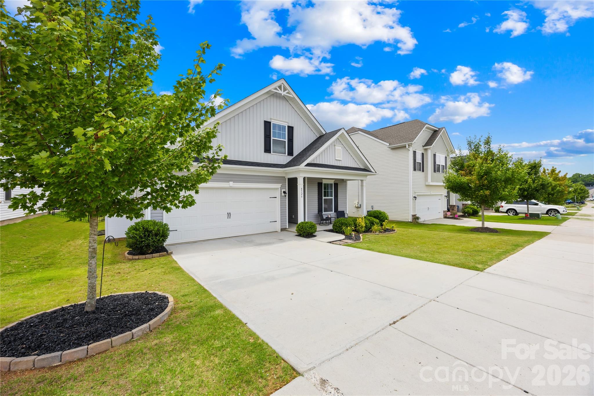 4526 Dover Court Property Photo 3