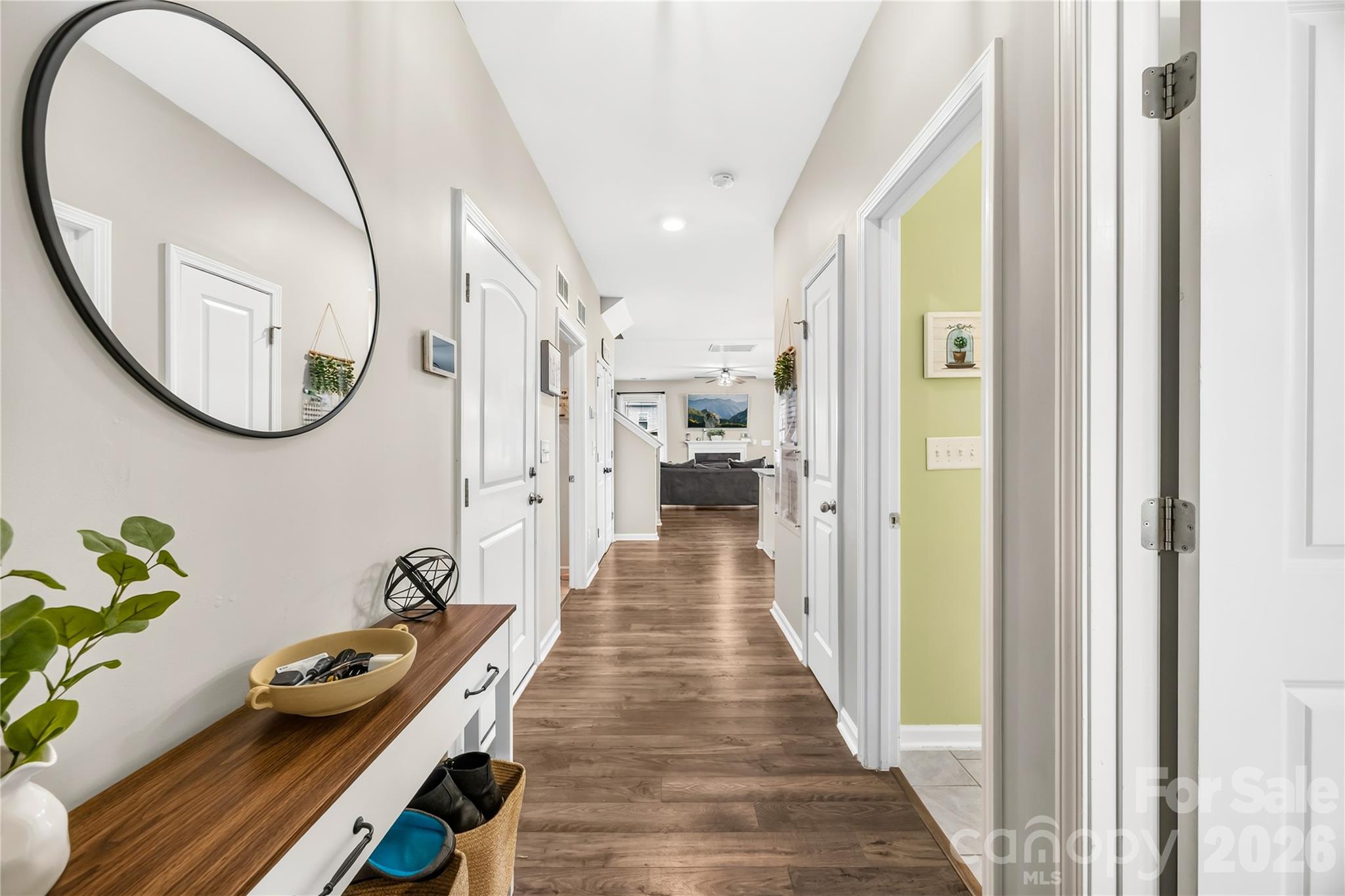 4526 Dover Court Property Photo 4