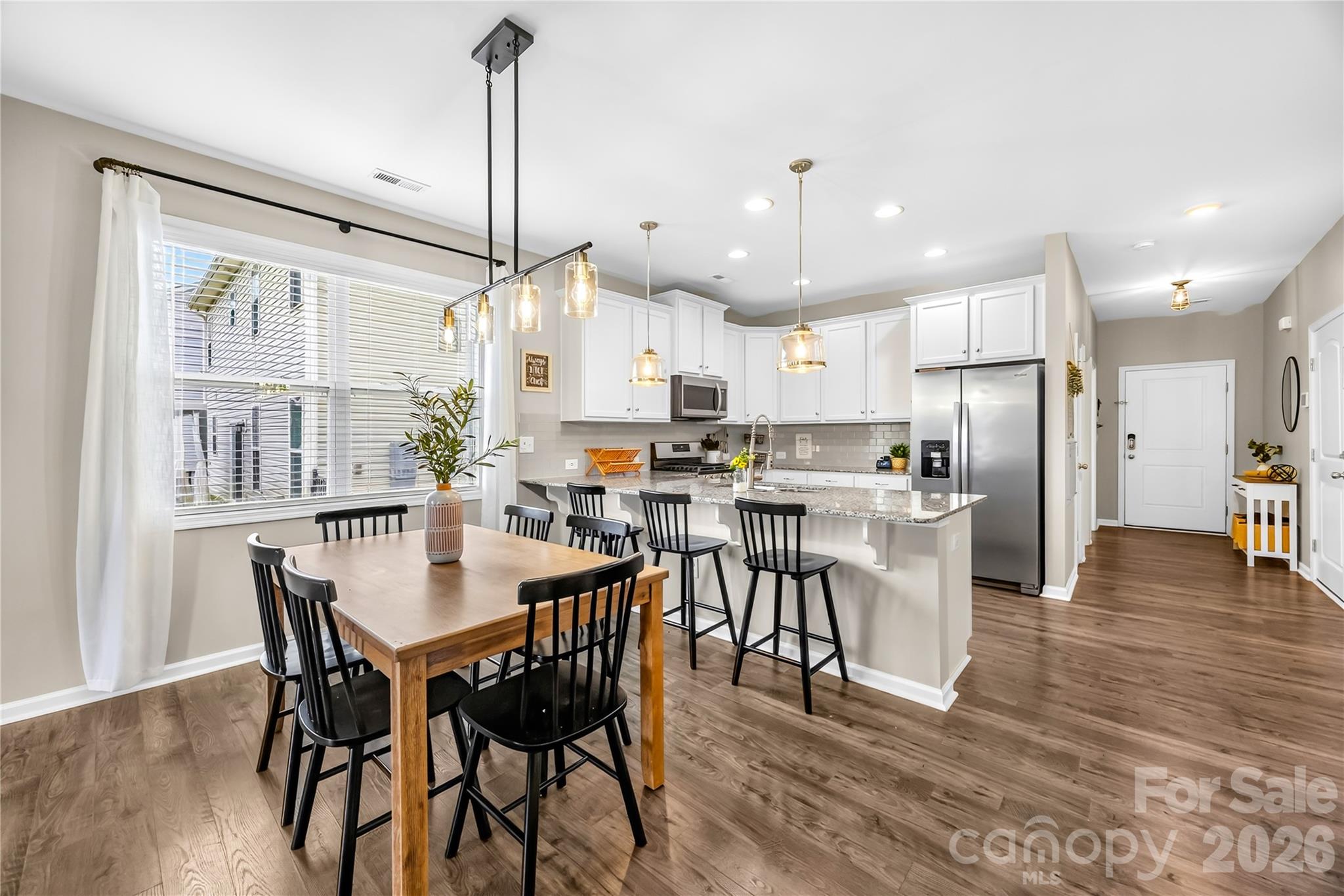 4526 Dover Court Property Photo 12