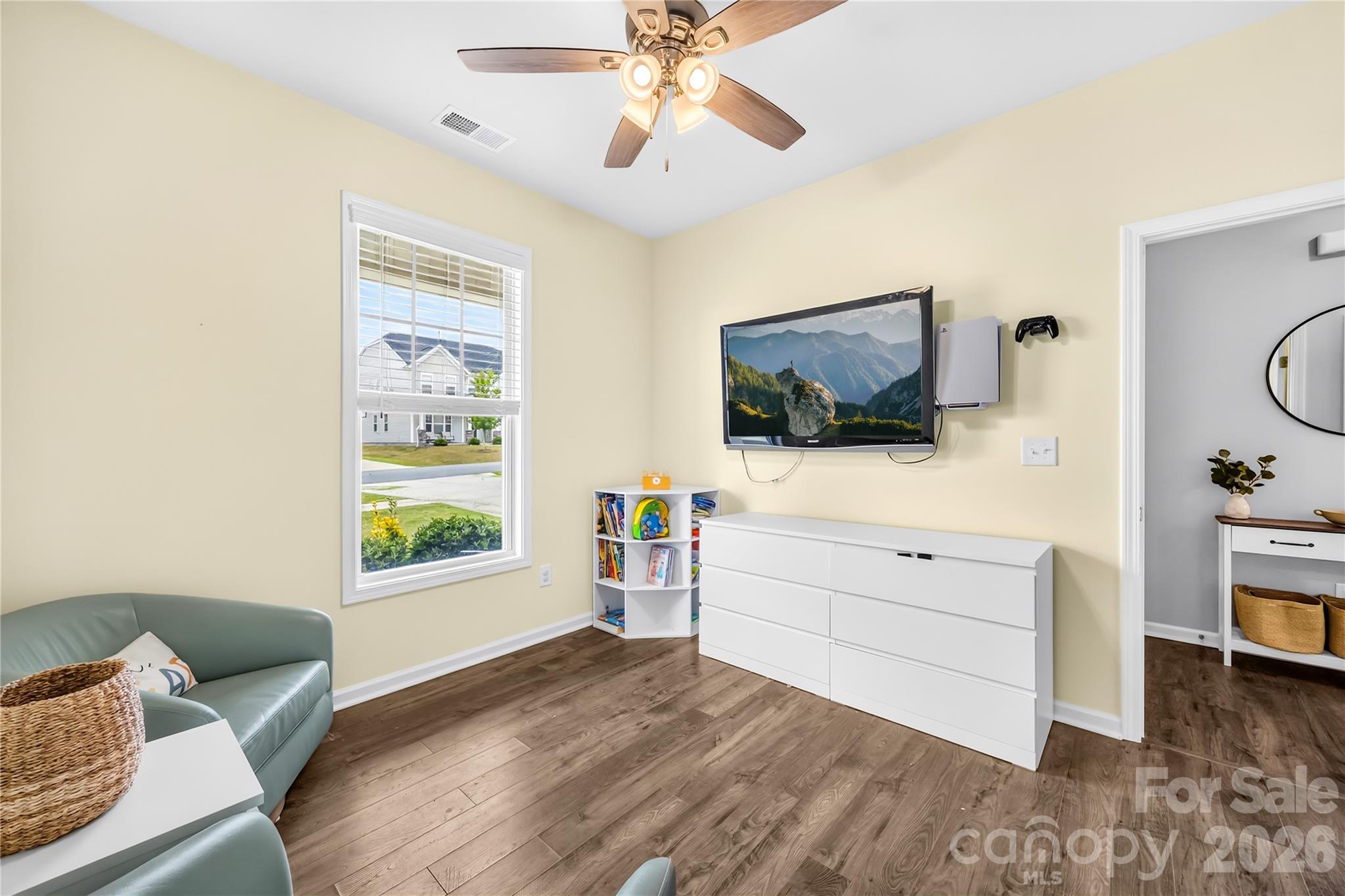 4526 Dover Court Property Photo 17