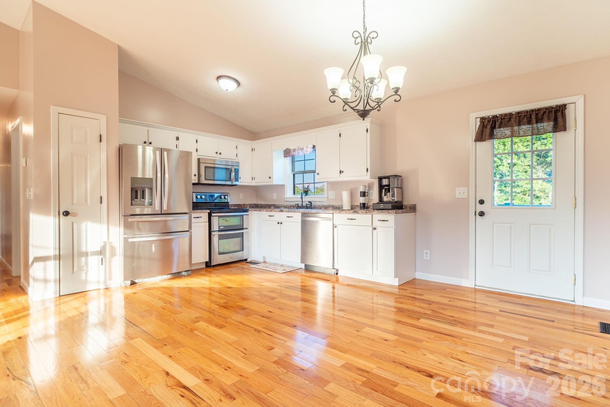 1260 Star Lane Property Photo 7