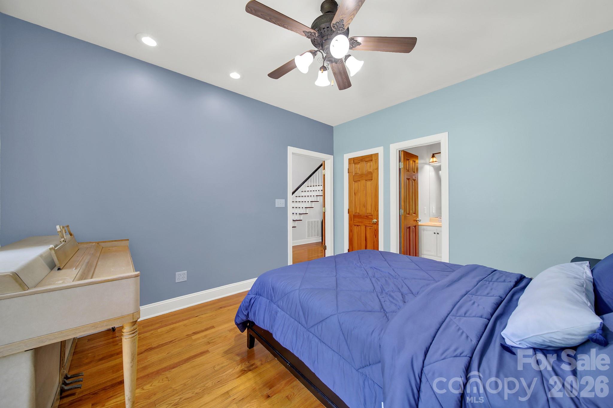 1583 Calder Lane Property Photo 4