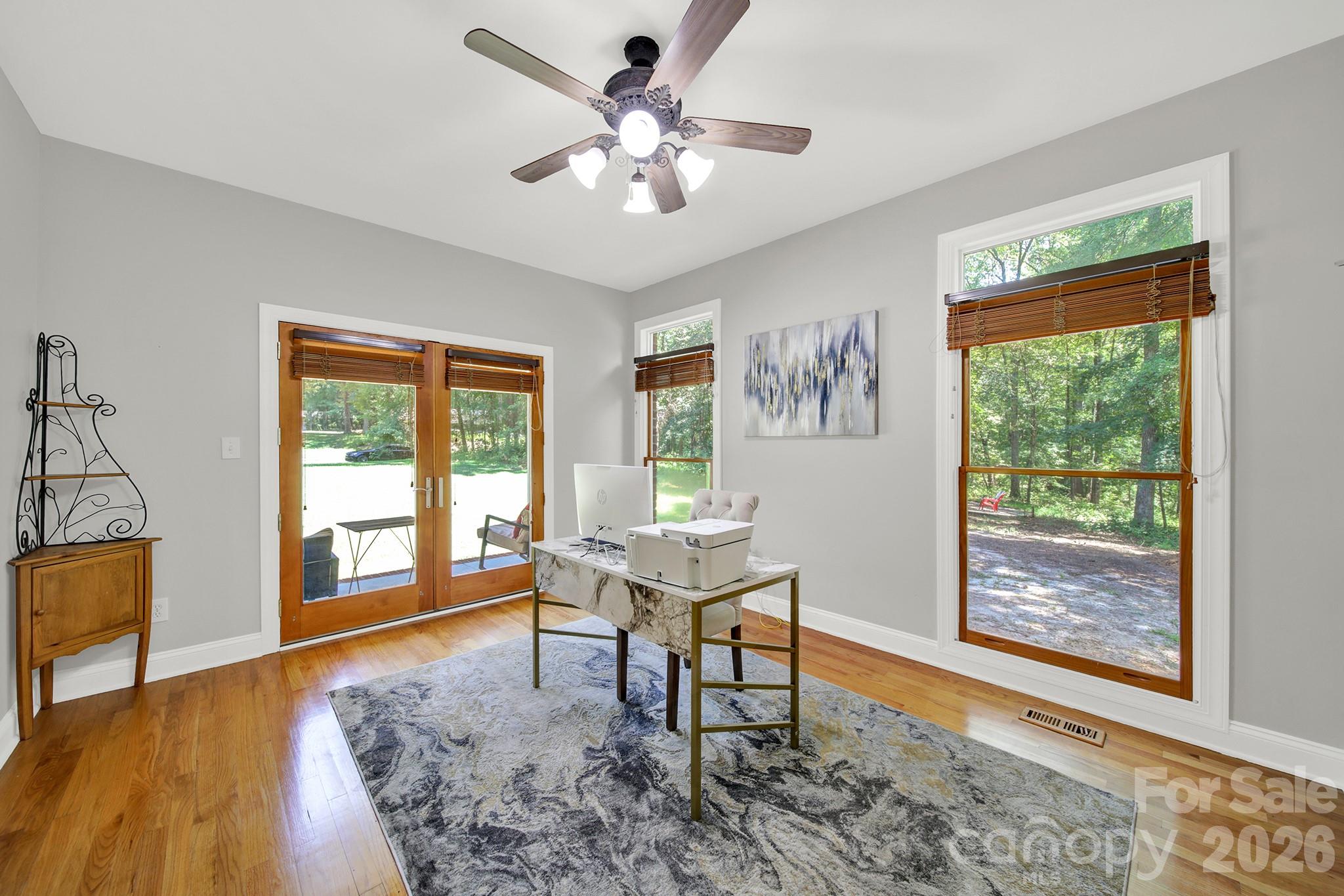 1583 Calder Lane Property Photo 7