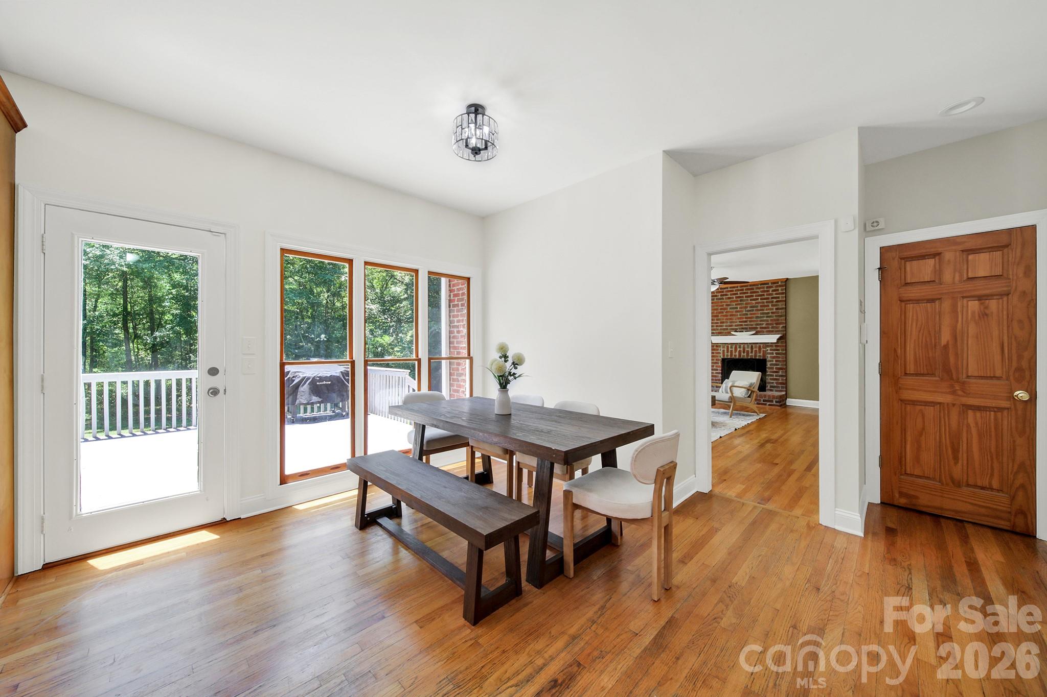 1583 Calder Lane Property Photo 11