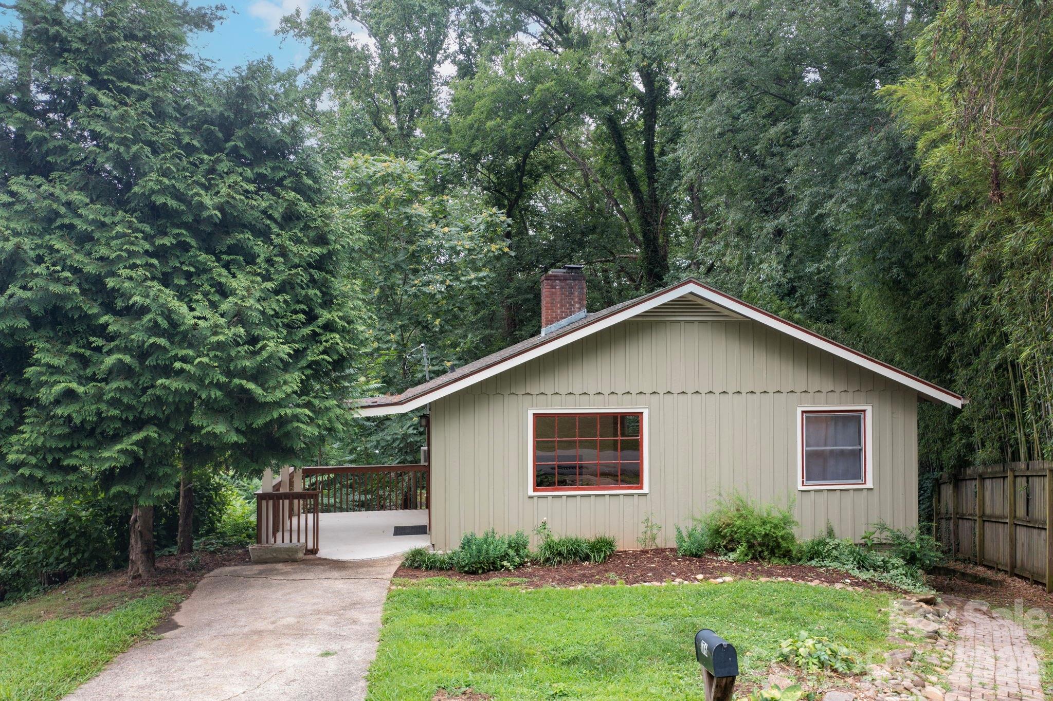 176 Chiles Avenue Property Photo