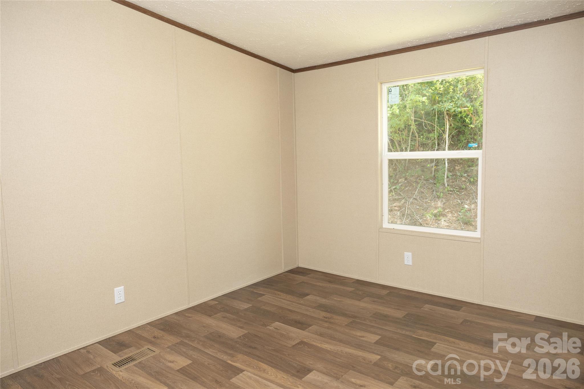 157 Berry Street Property Photo 10