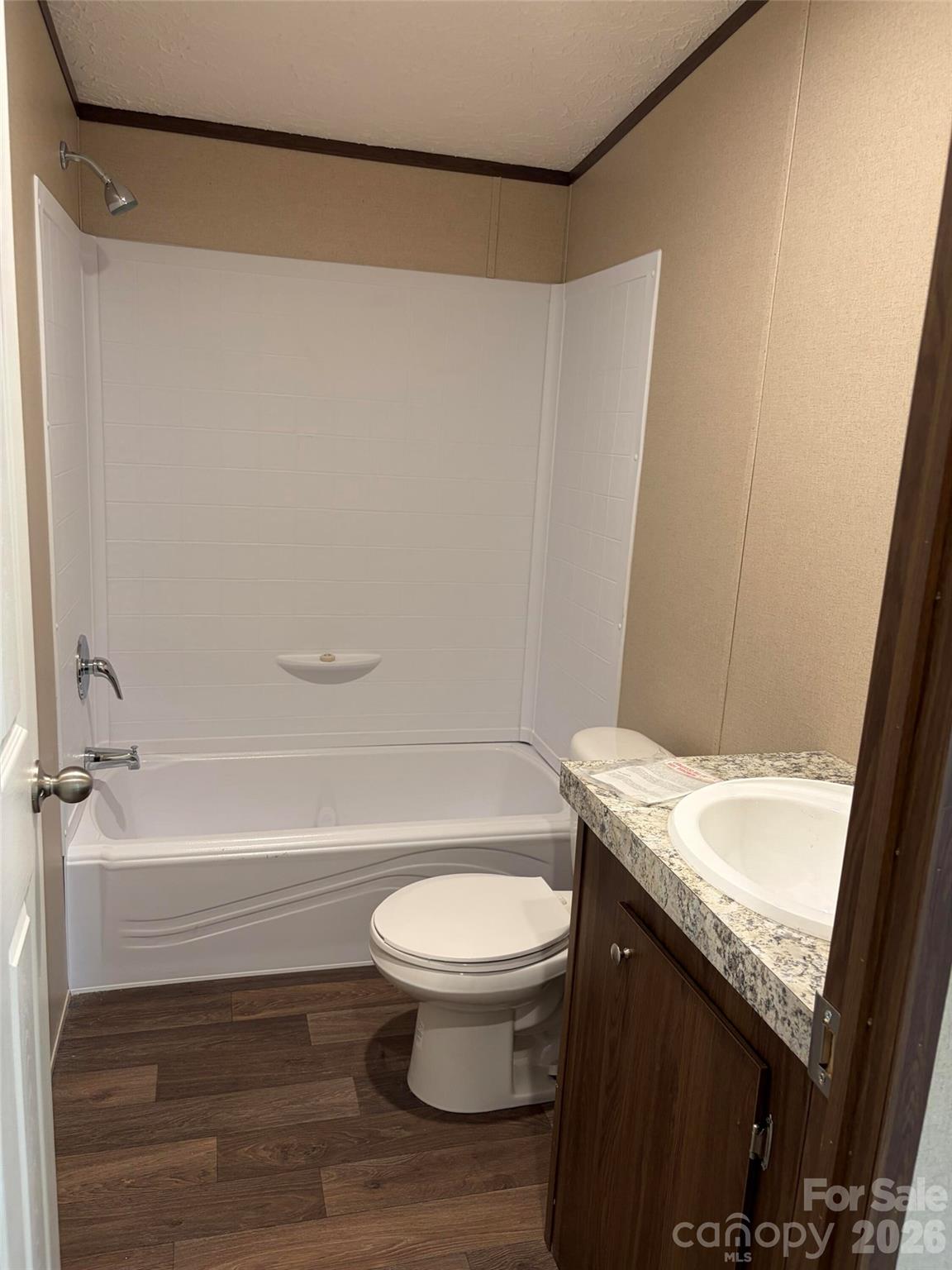 157 Berry Street Property Photo 12